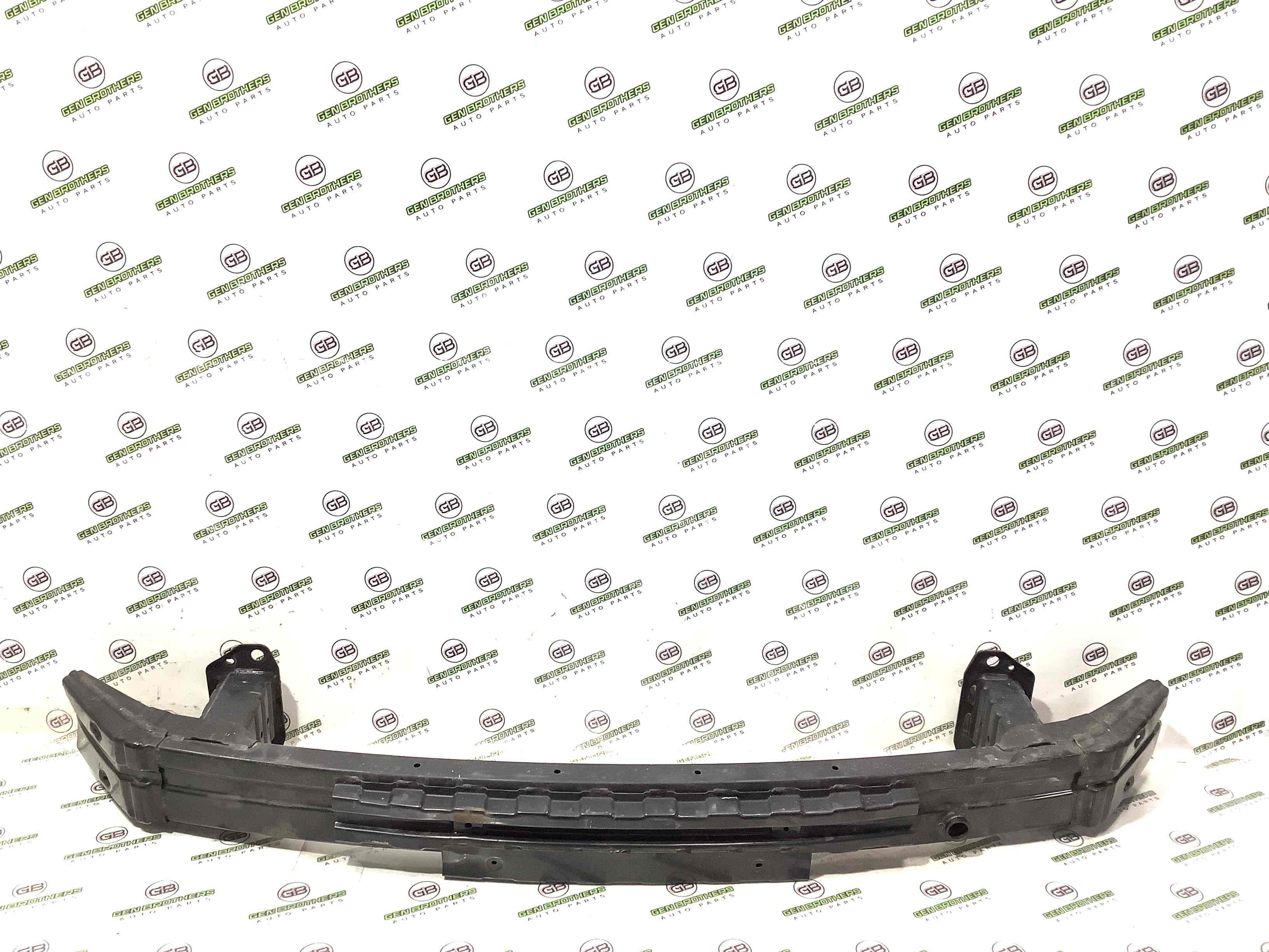 Усилитель бампера переднего