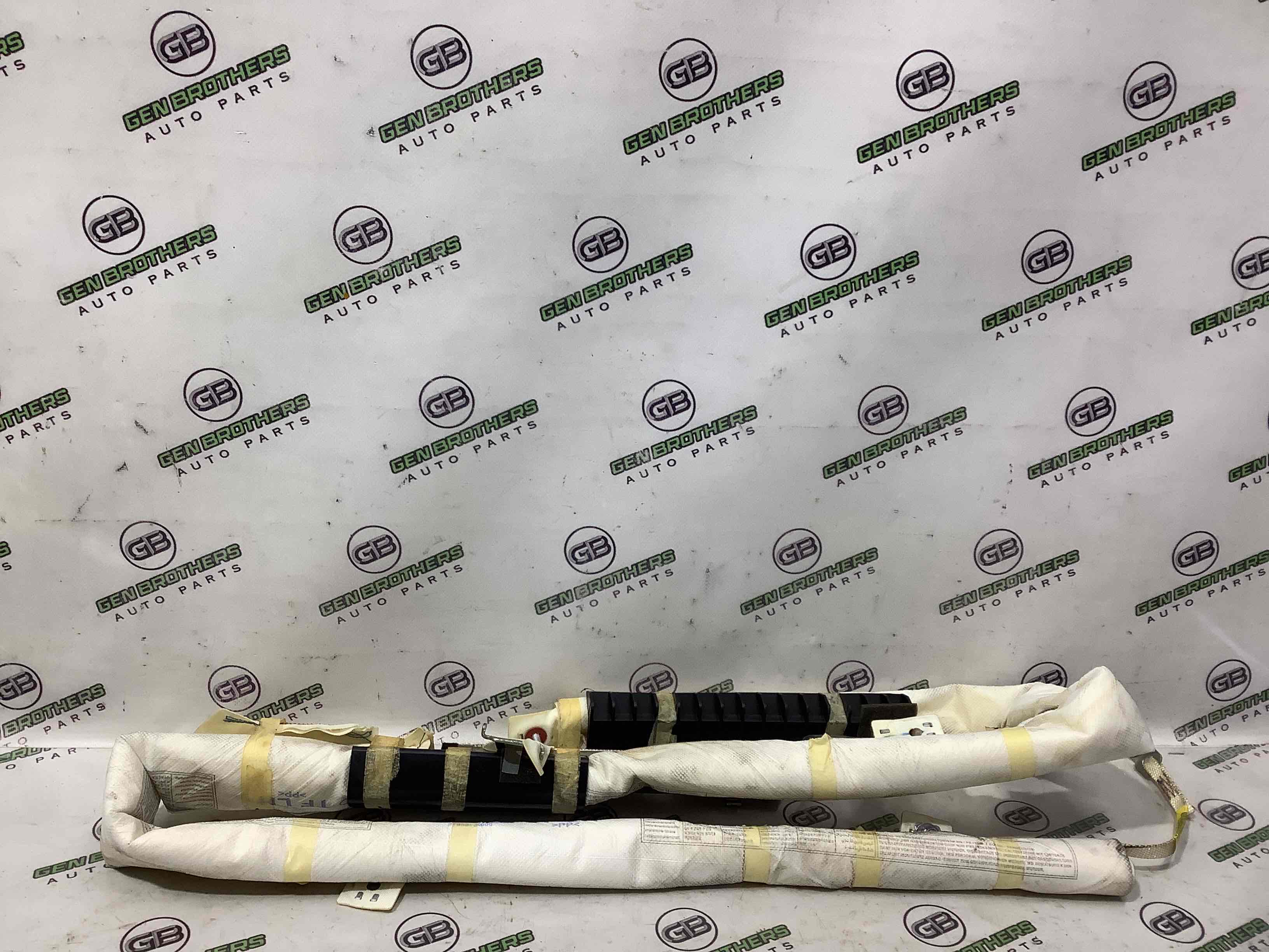 Подушка безпеки збоку шторка