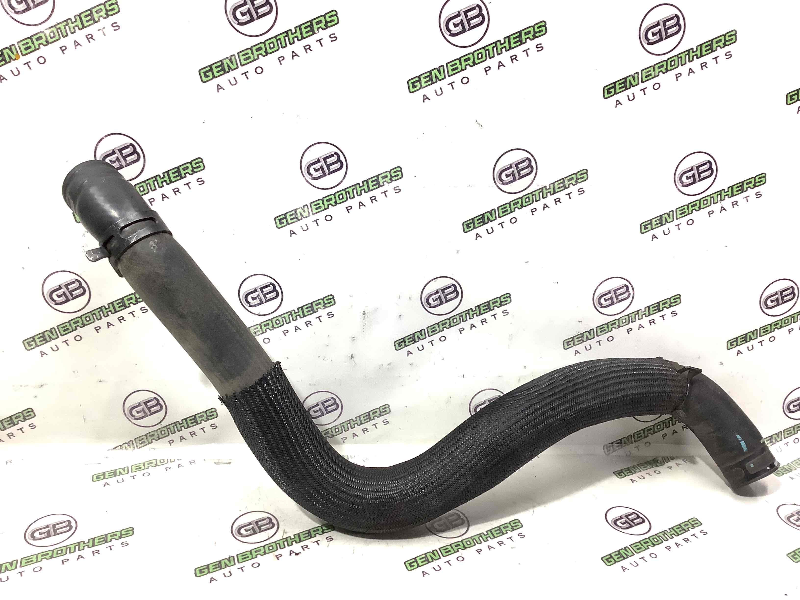 Патрубок радиаторов