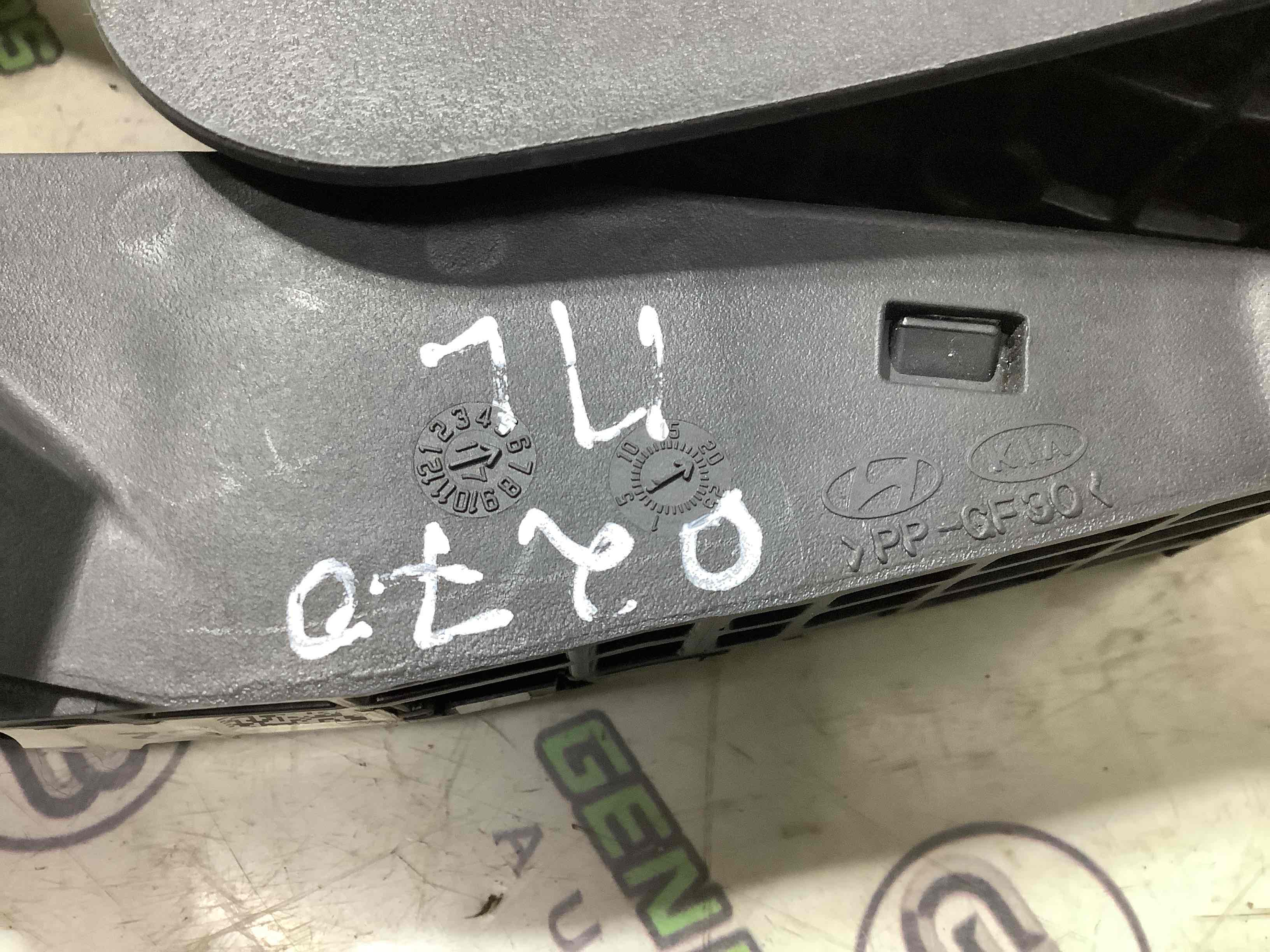 Педаль газу