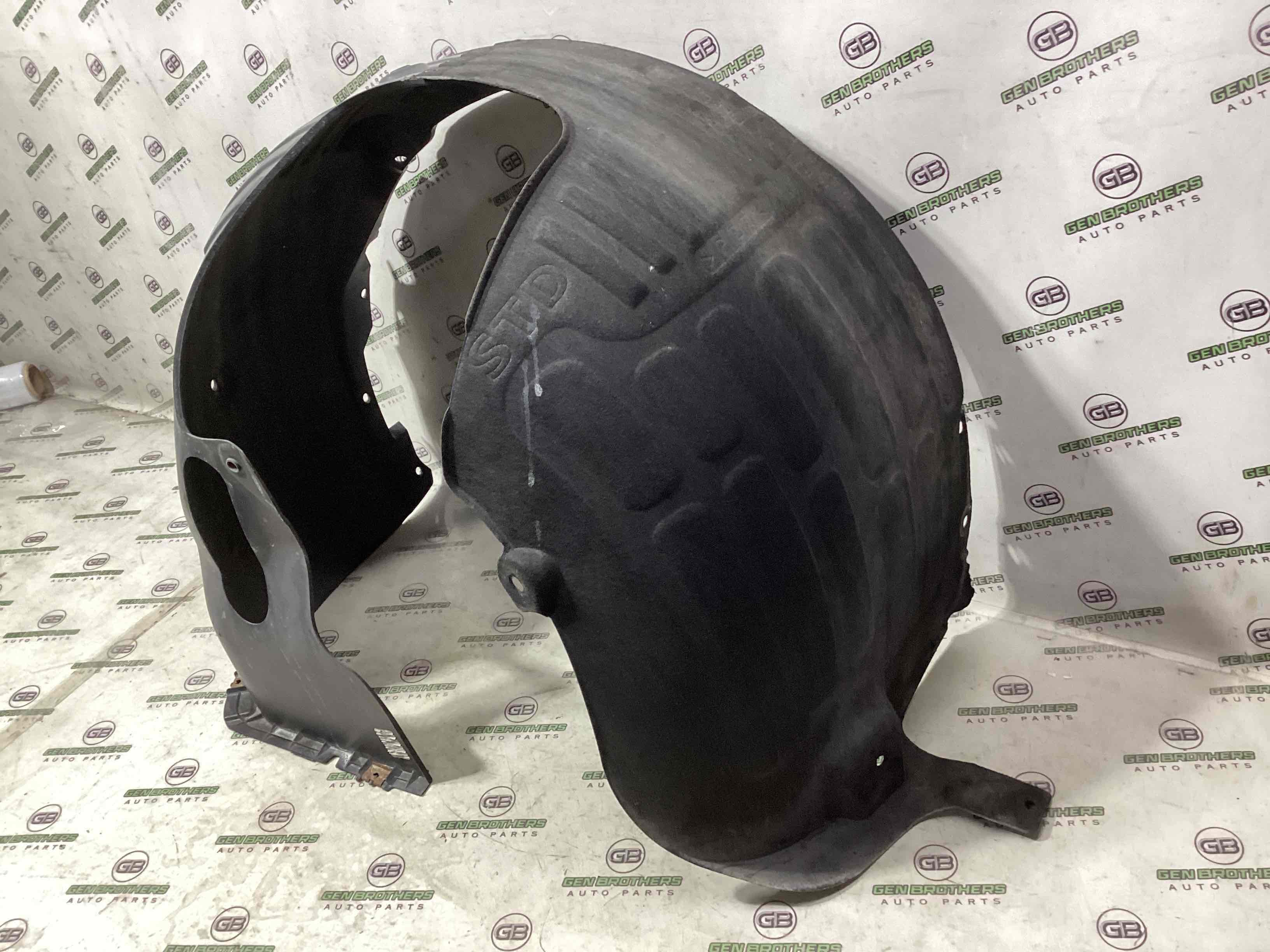 Захист арок передній правий (підкрилок)