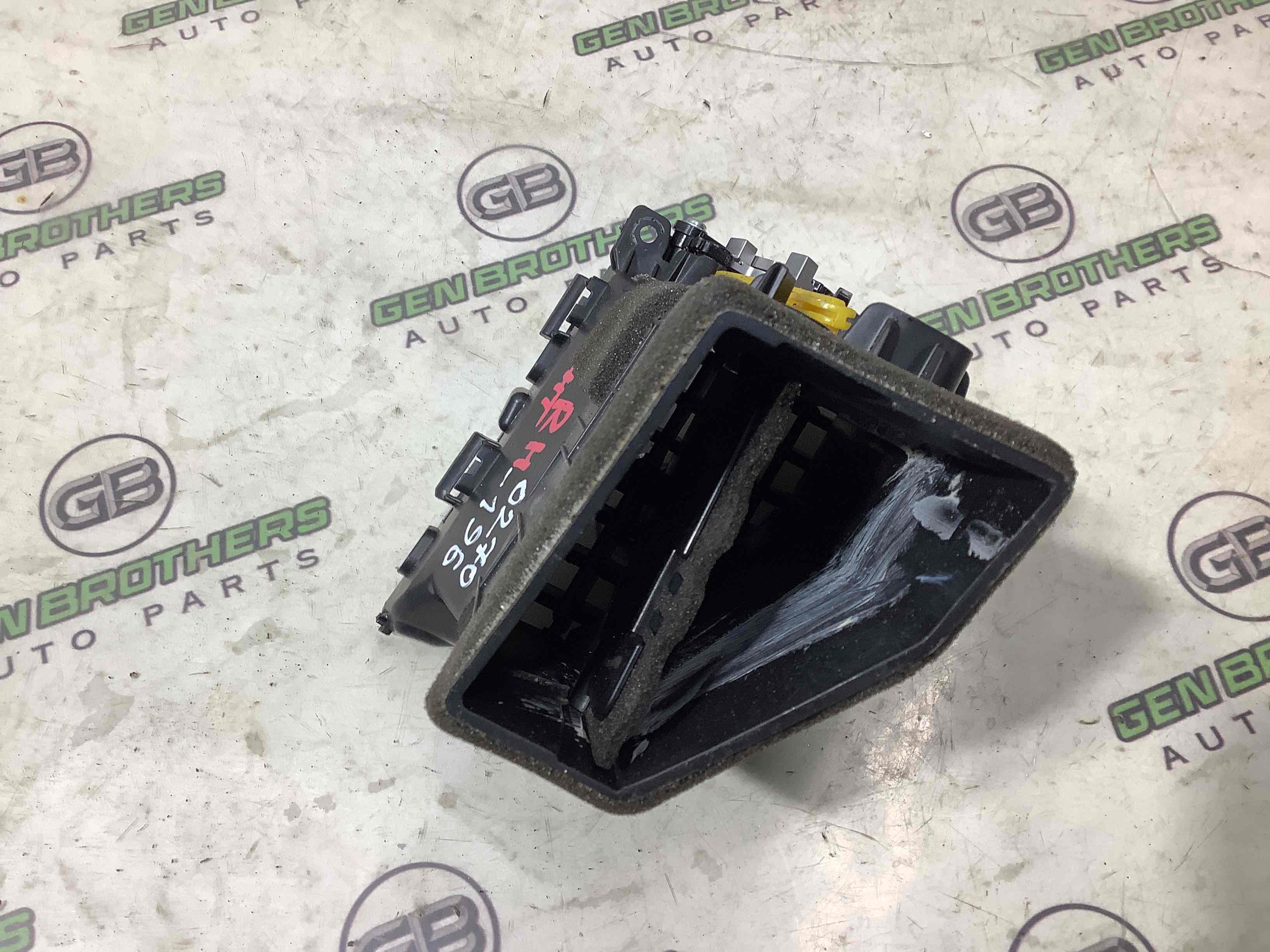 Дефлектор обдування салону