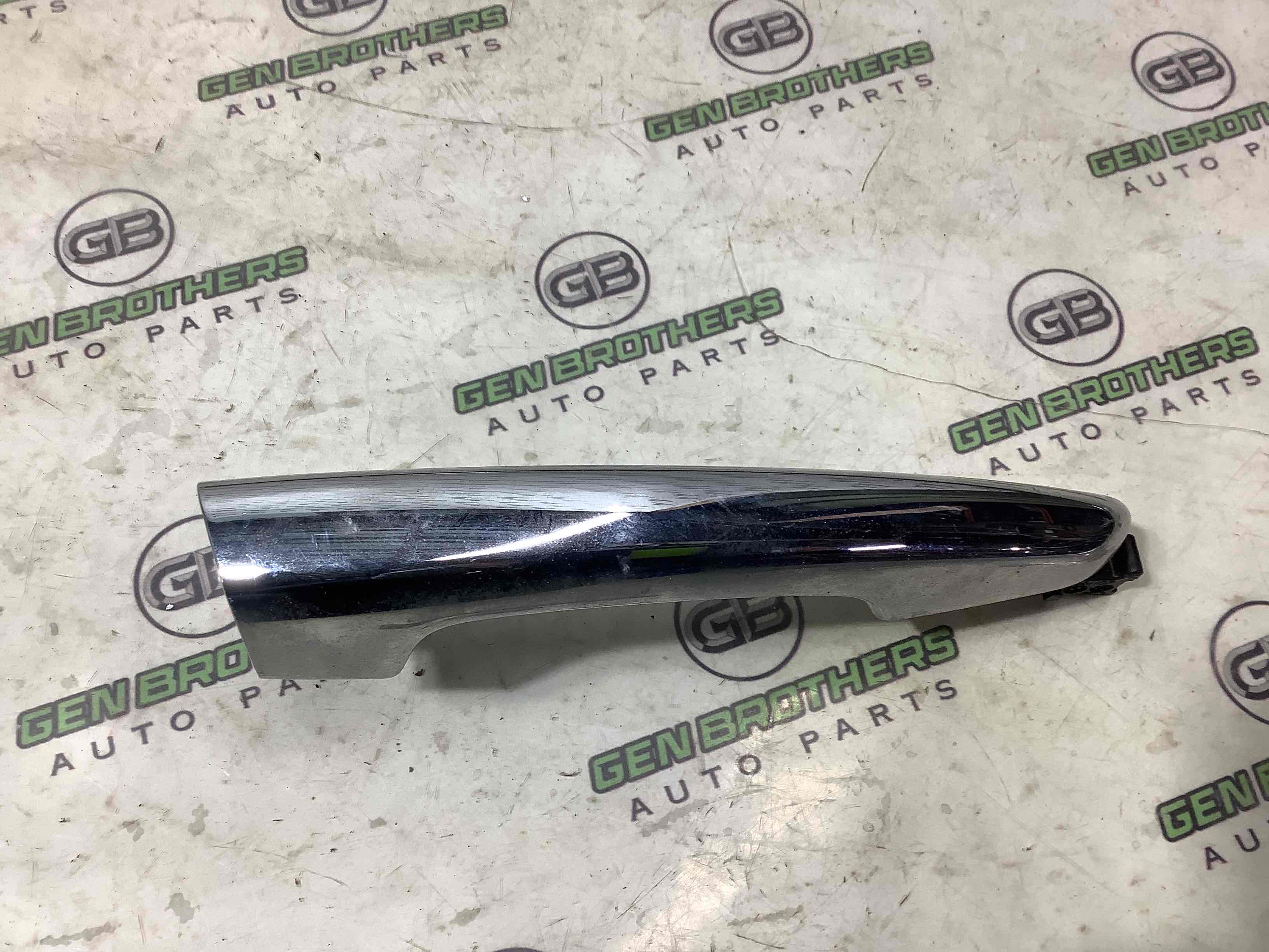 Ручка двері зовнішня