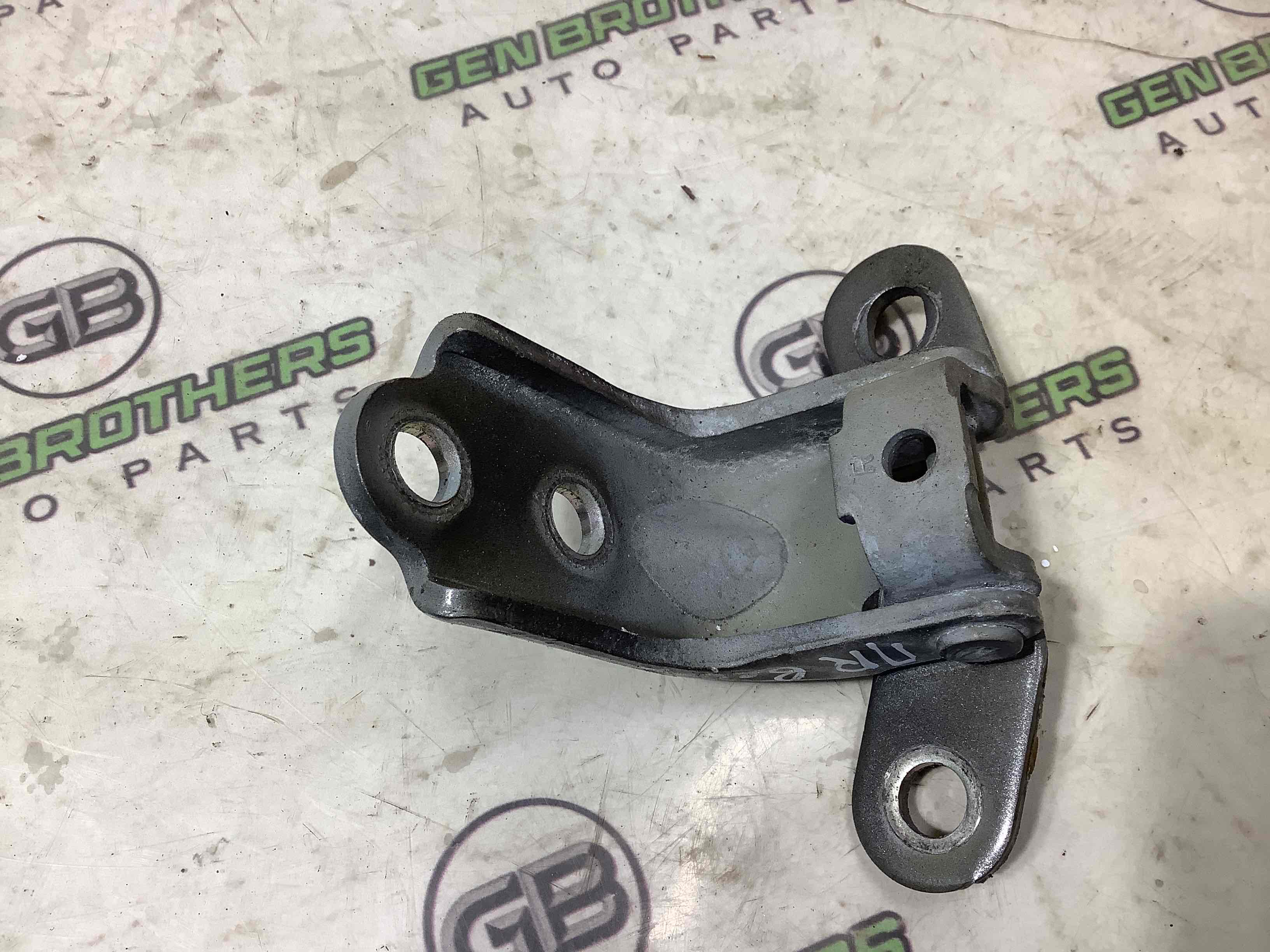 Петля двері, замок двері