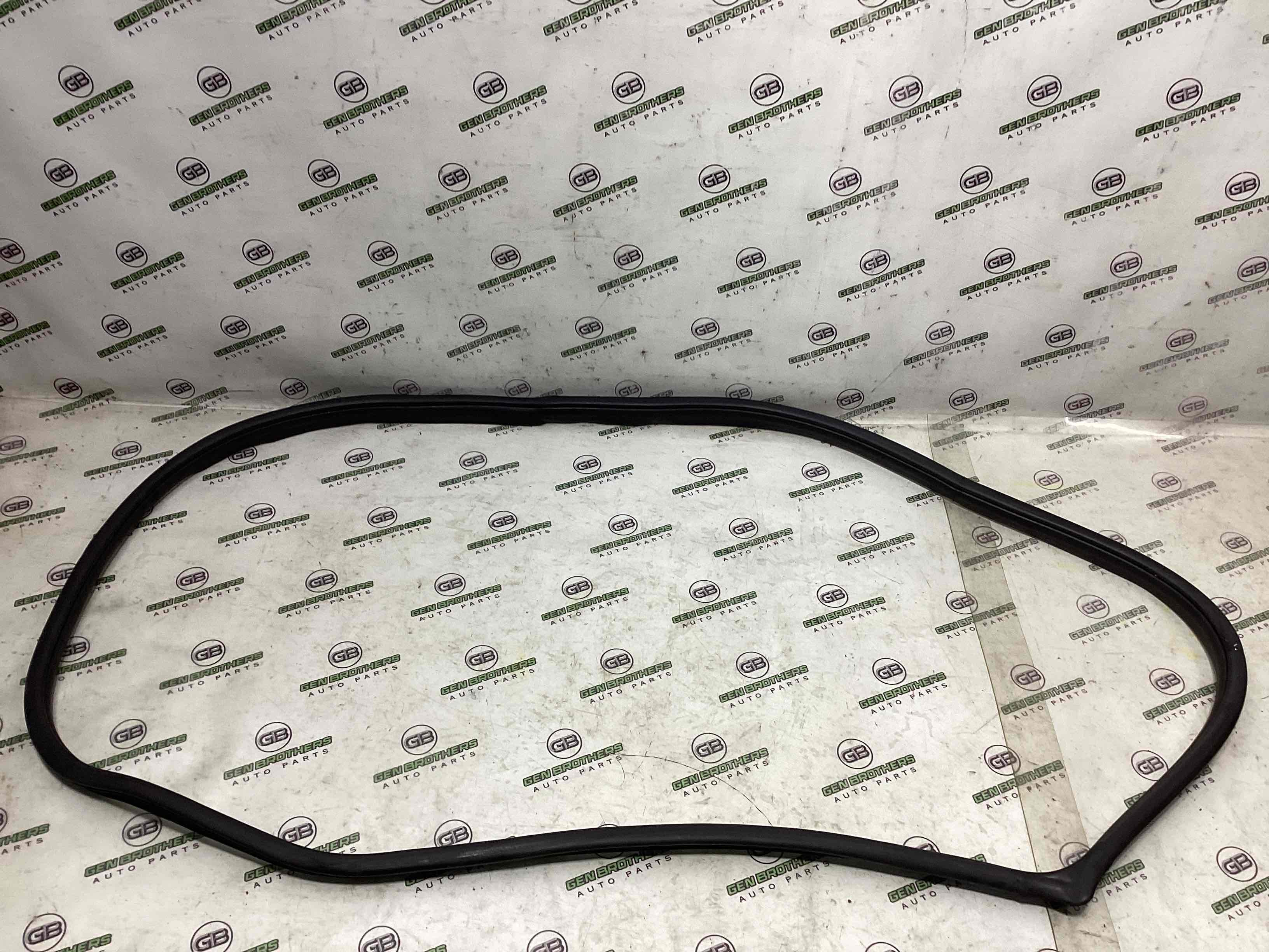 Ущільнювач скла, двері