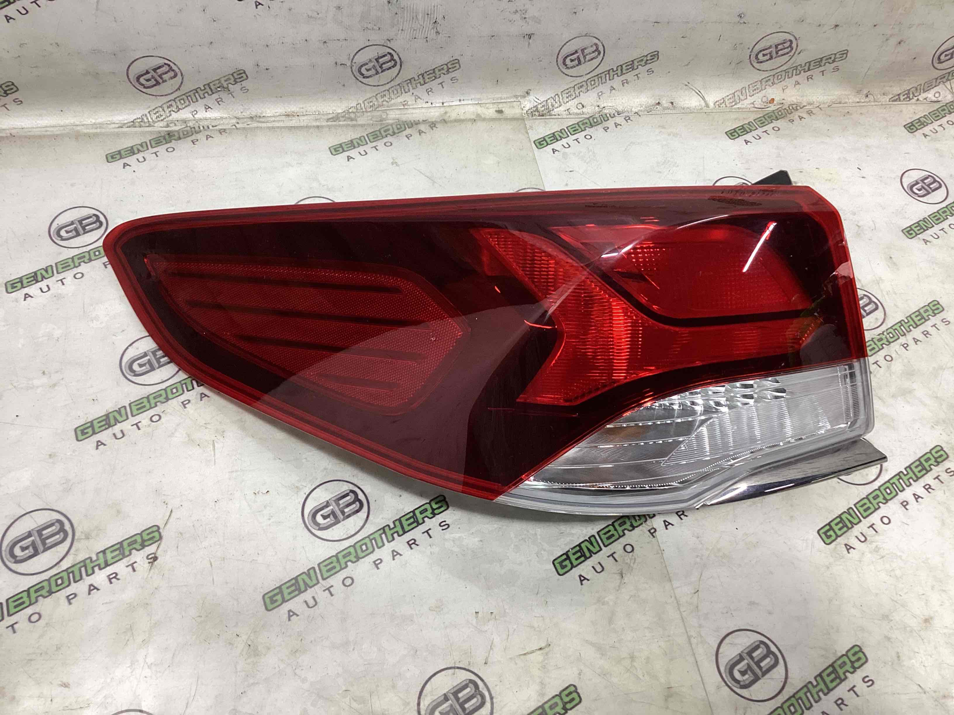 Ліхтар задній лівий