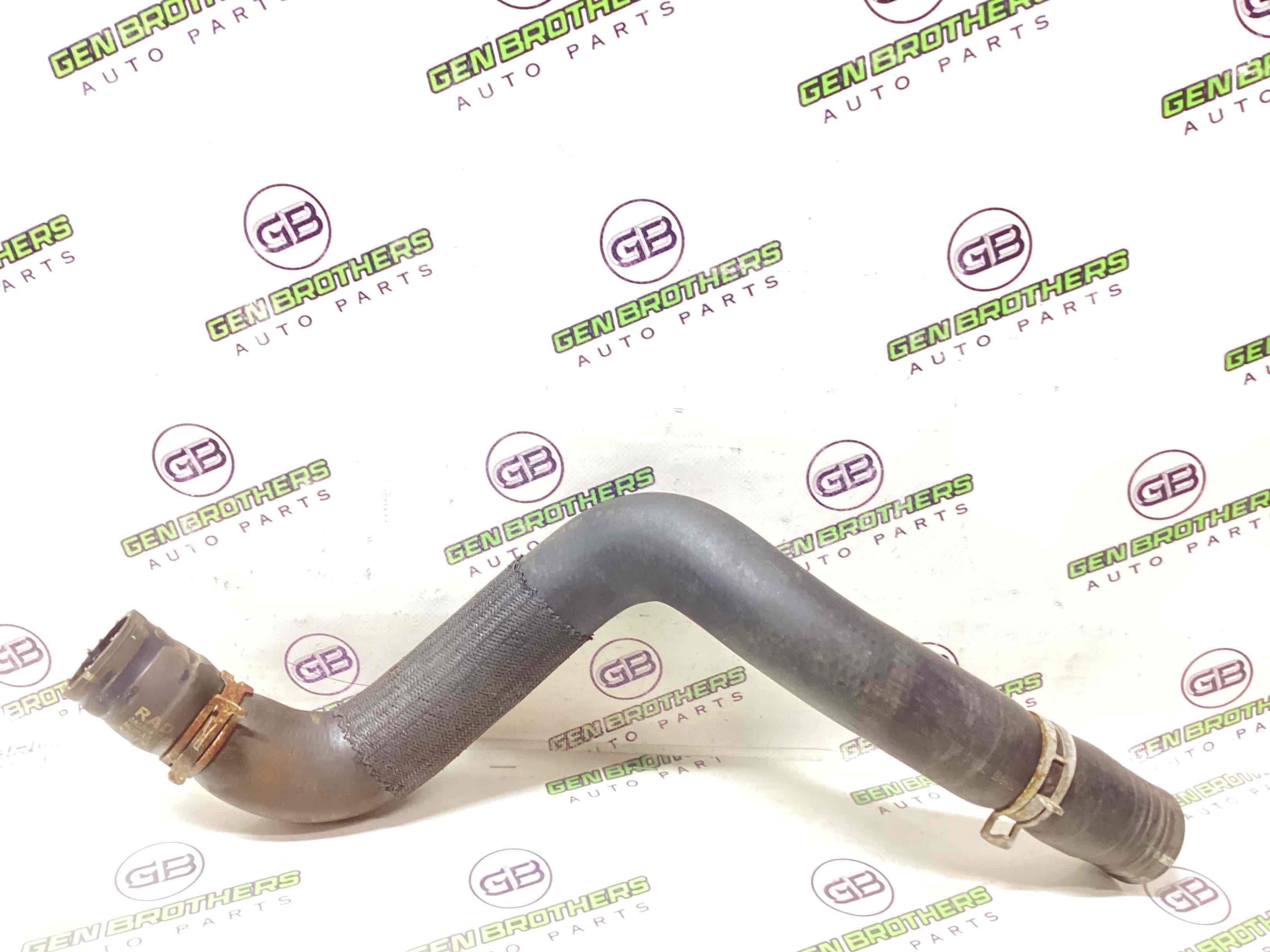 Патрубок радіаторів