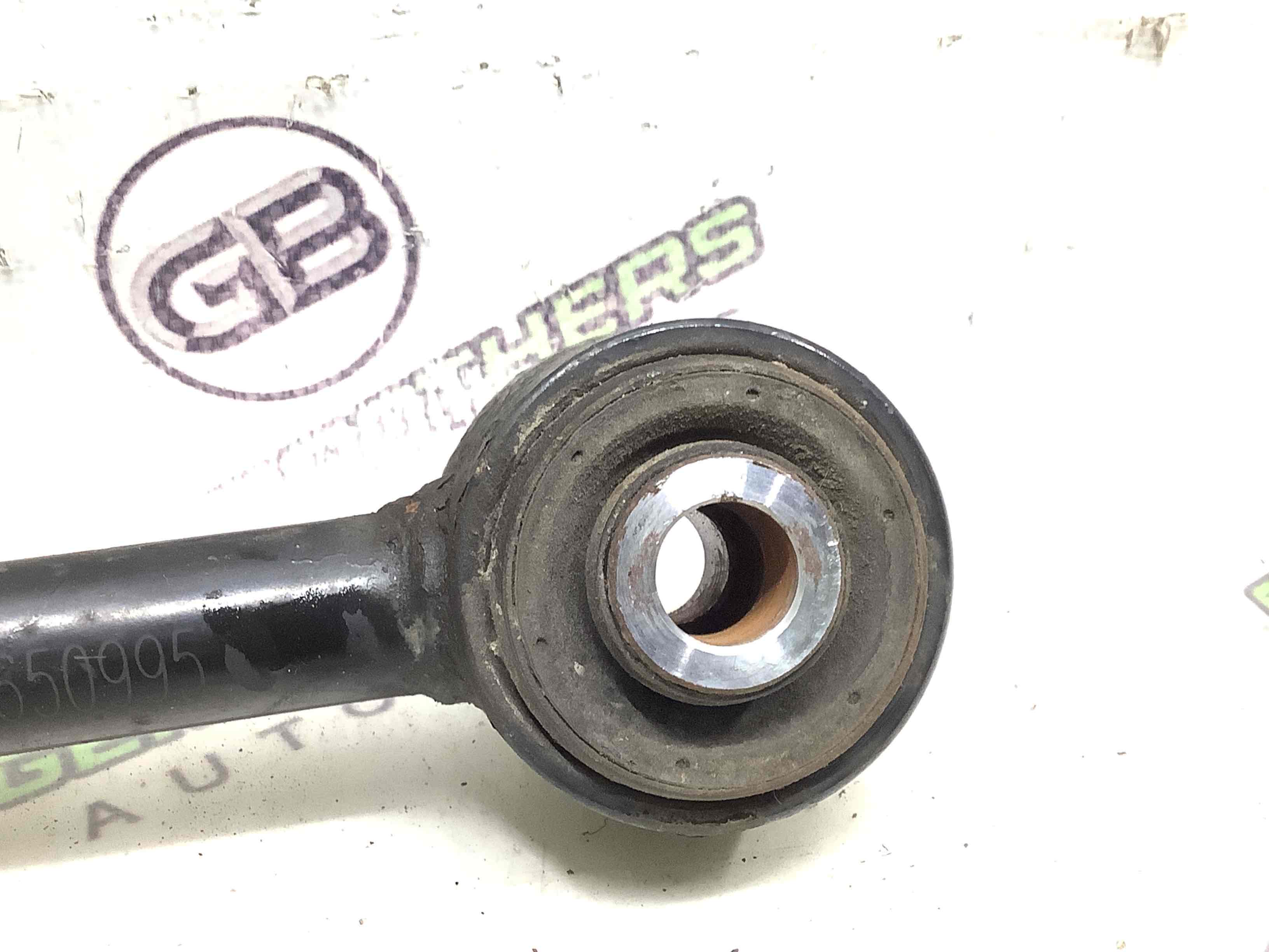 Важіль задній лівий