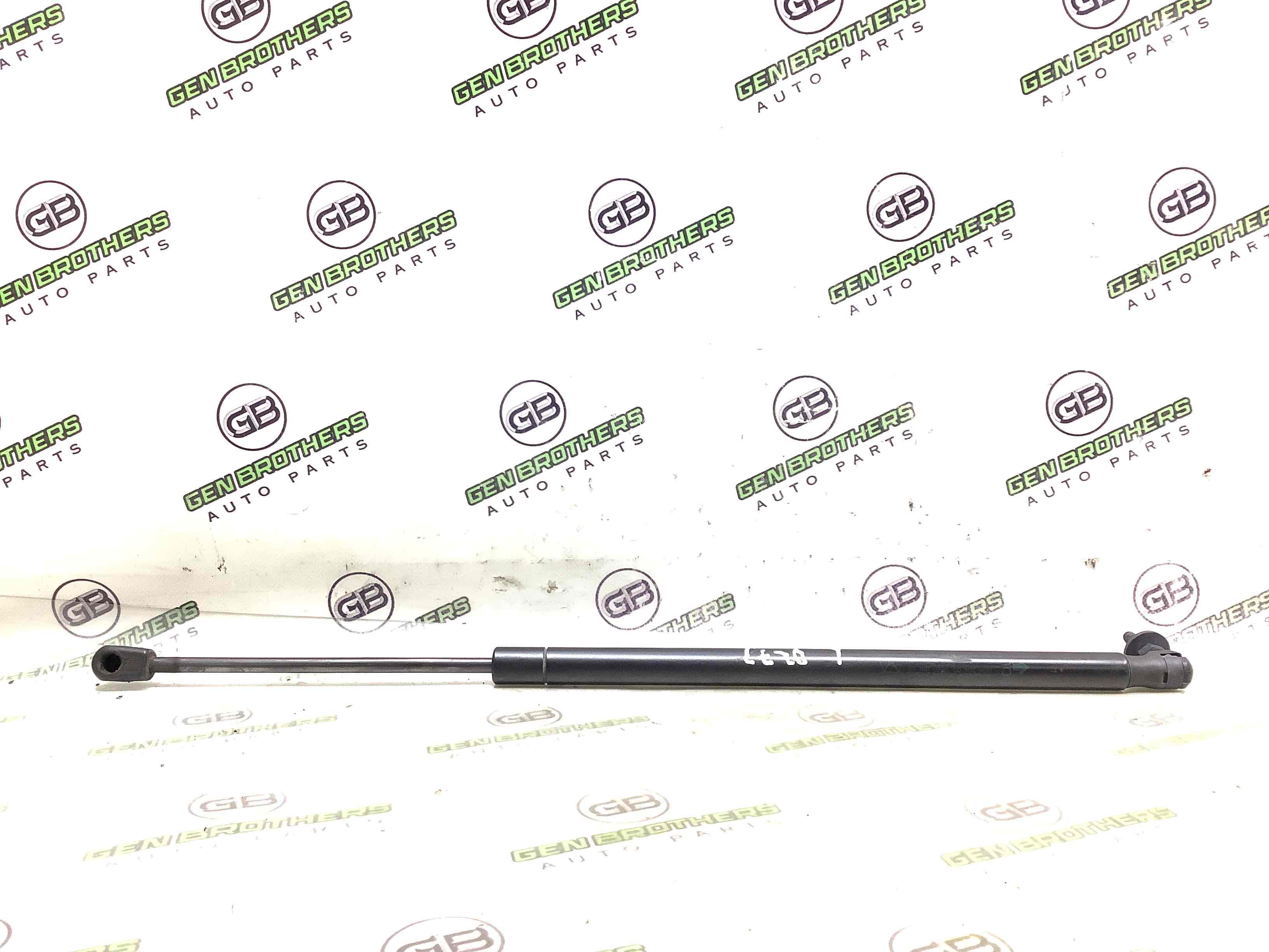 Амортизатор кришки двері багажника