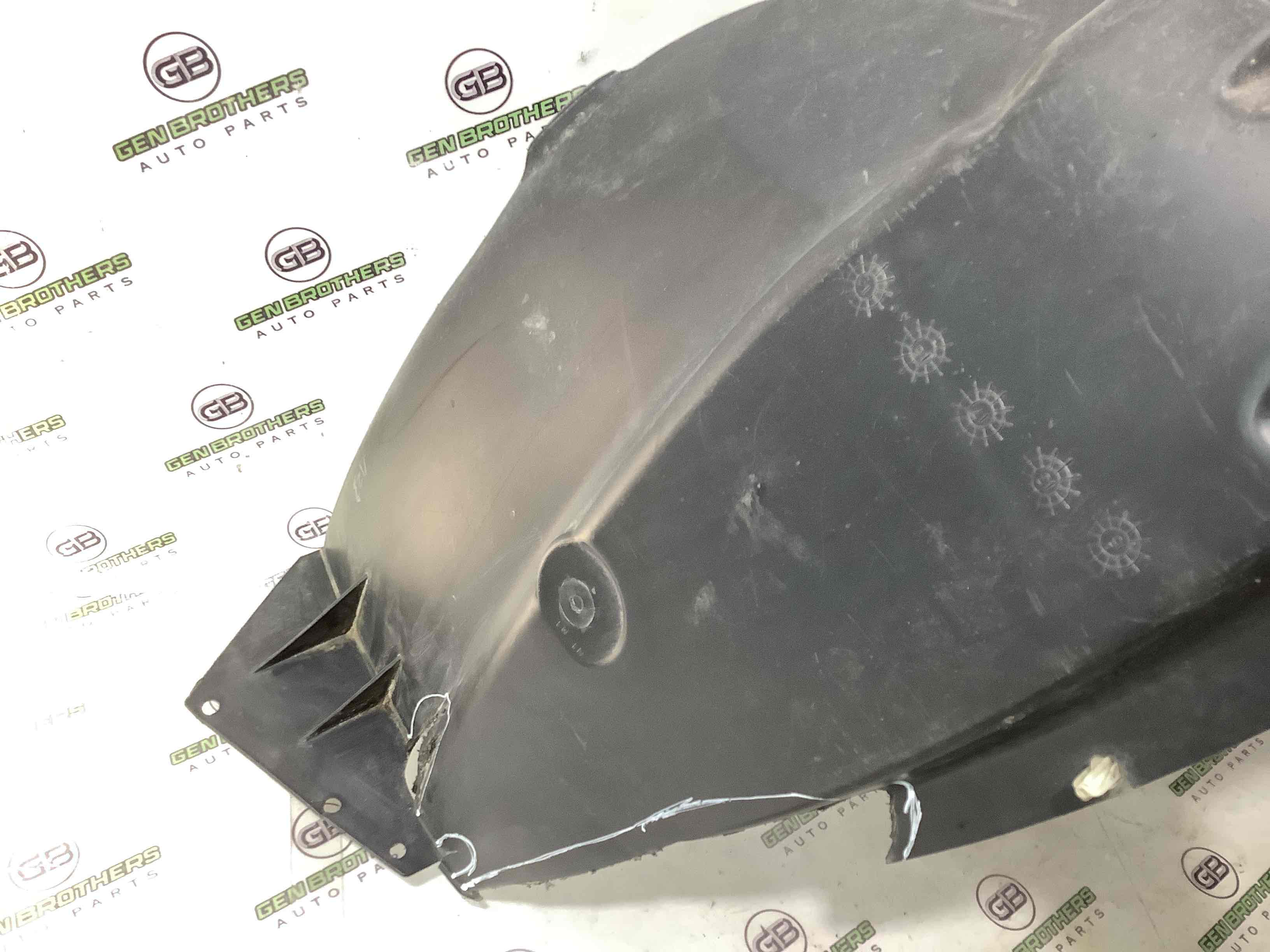 Захист арок передній лівий підкрилок