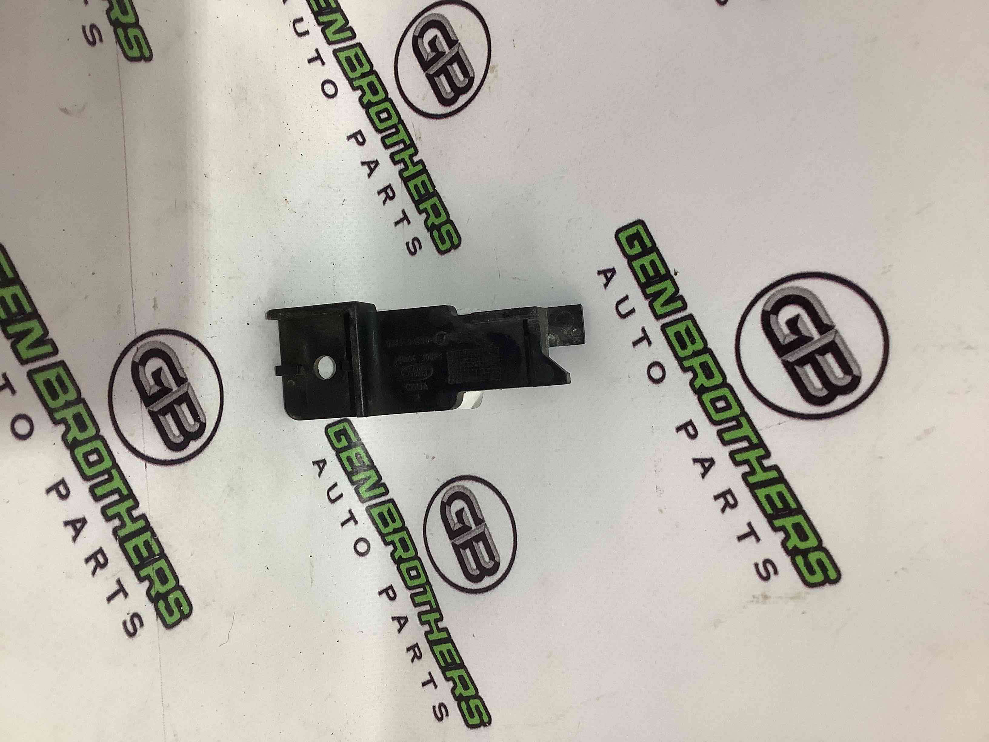 Опора радіатора, кріплення, кронштейн, ущільнювач радіатора