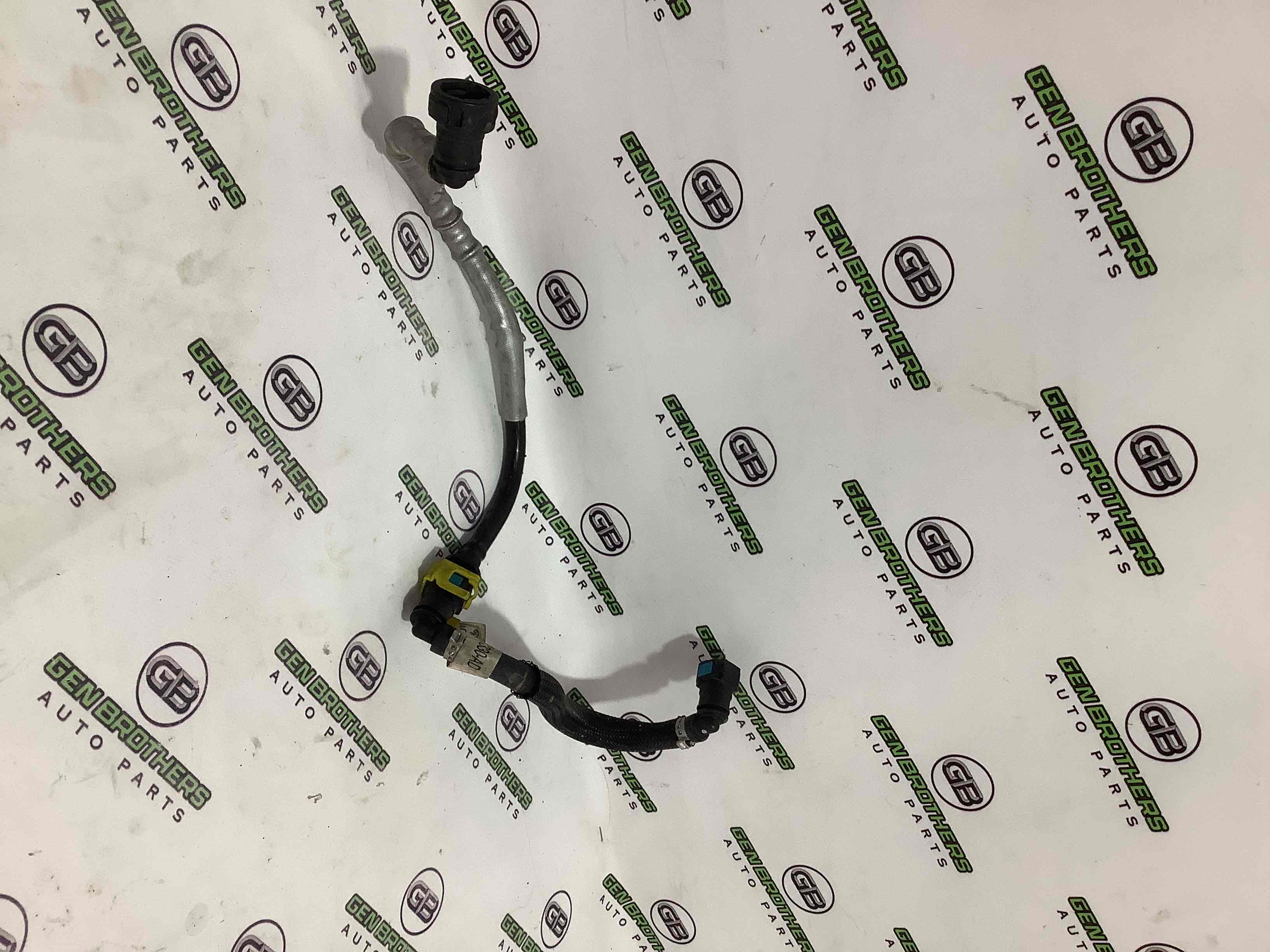 Трубка паливна