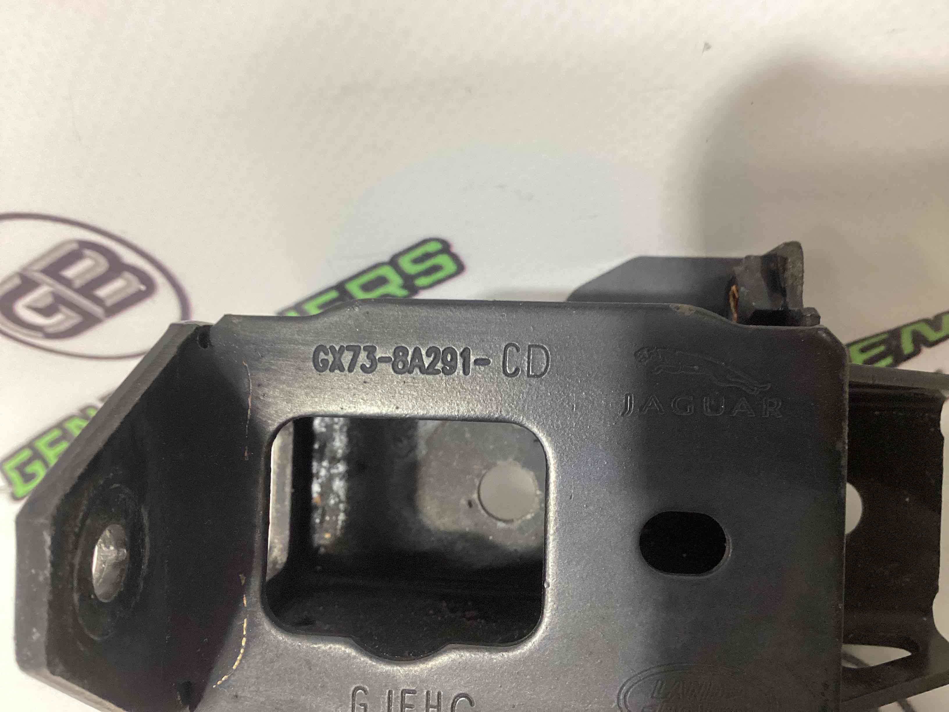 Опора радіатора, кріплення, кронштейн, ущільнювач радіатора