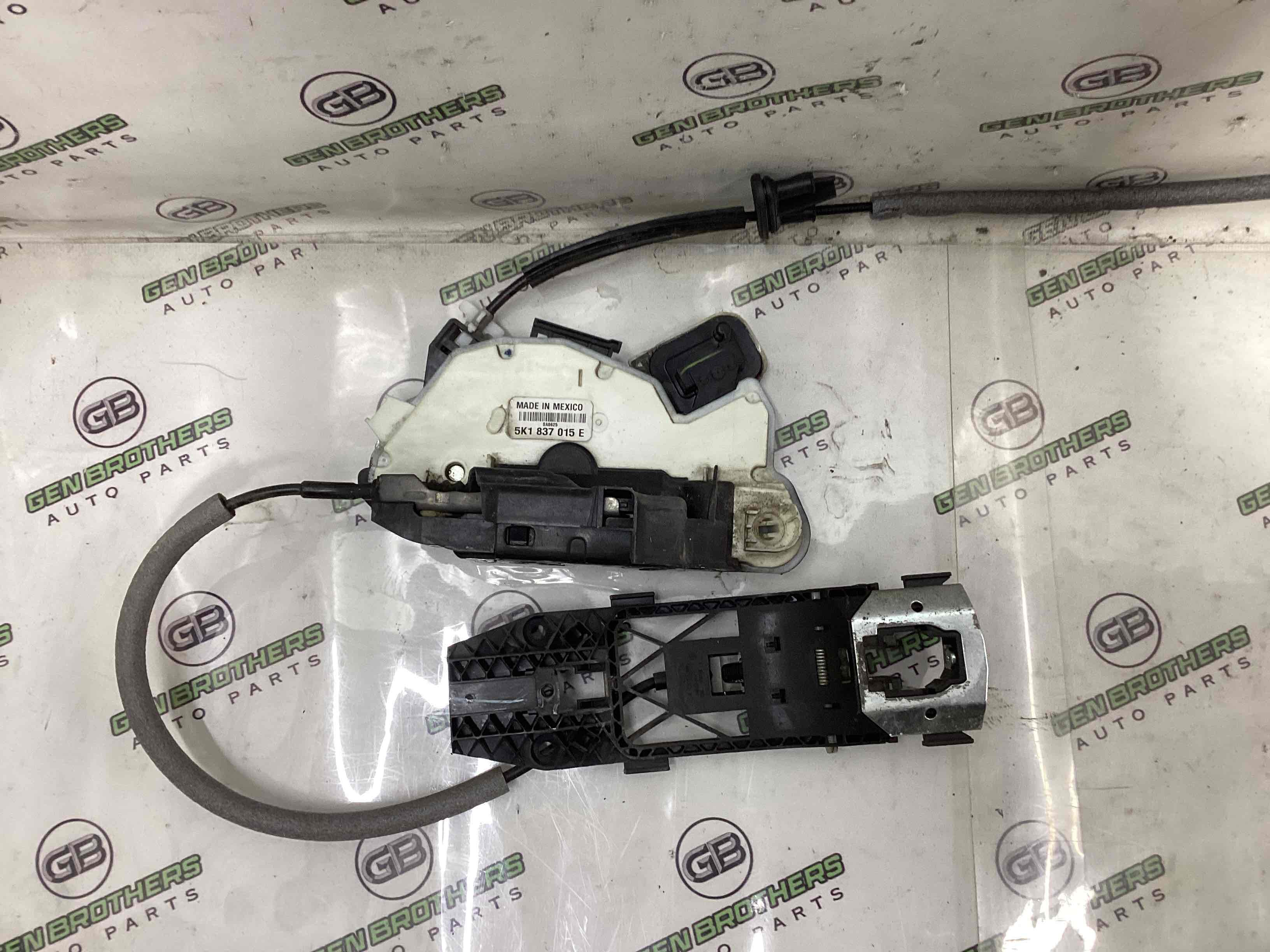 Замок дверей передньої лівої