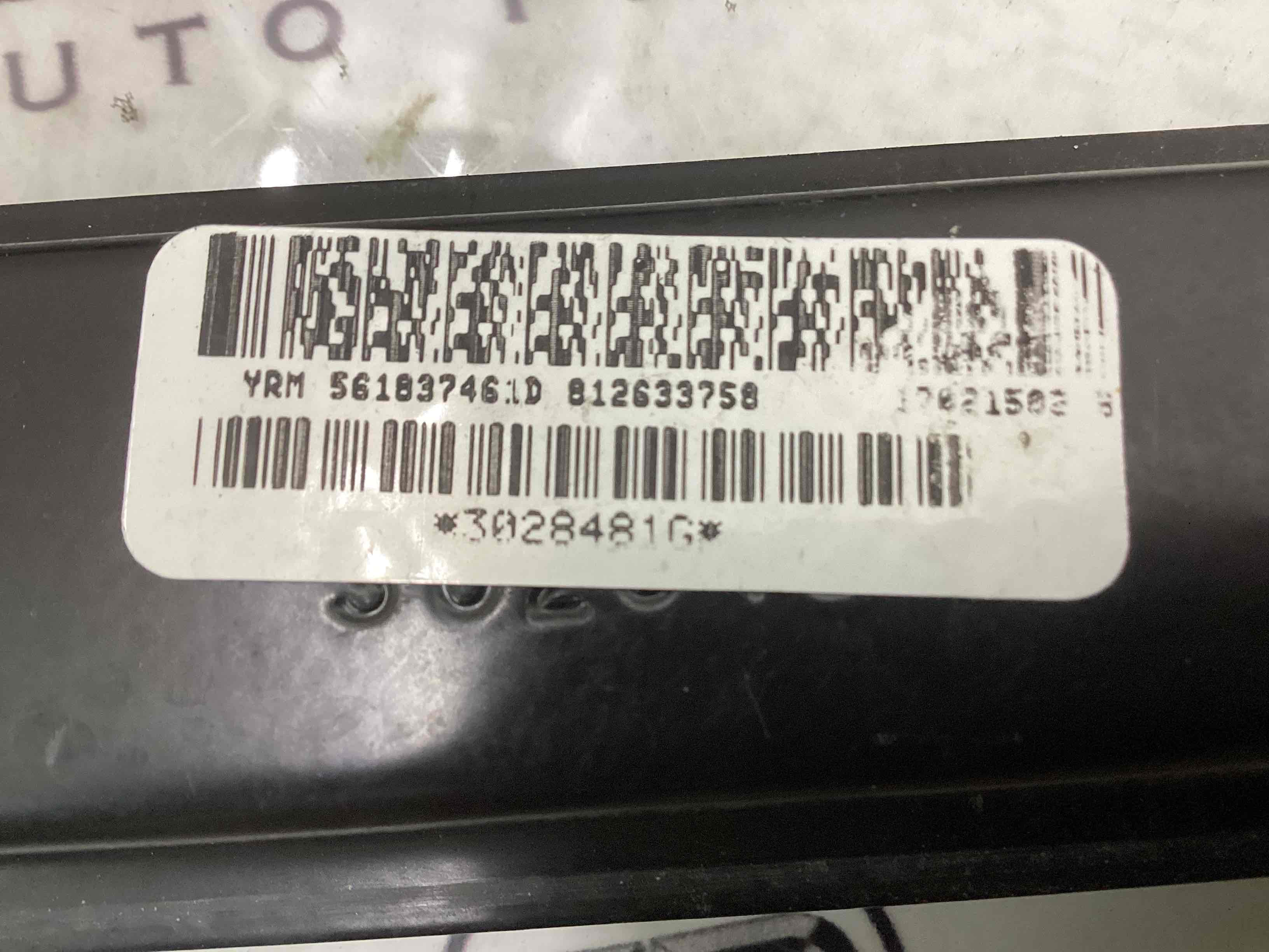 Склопідйомник передній лівий