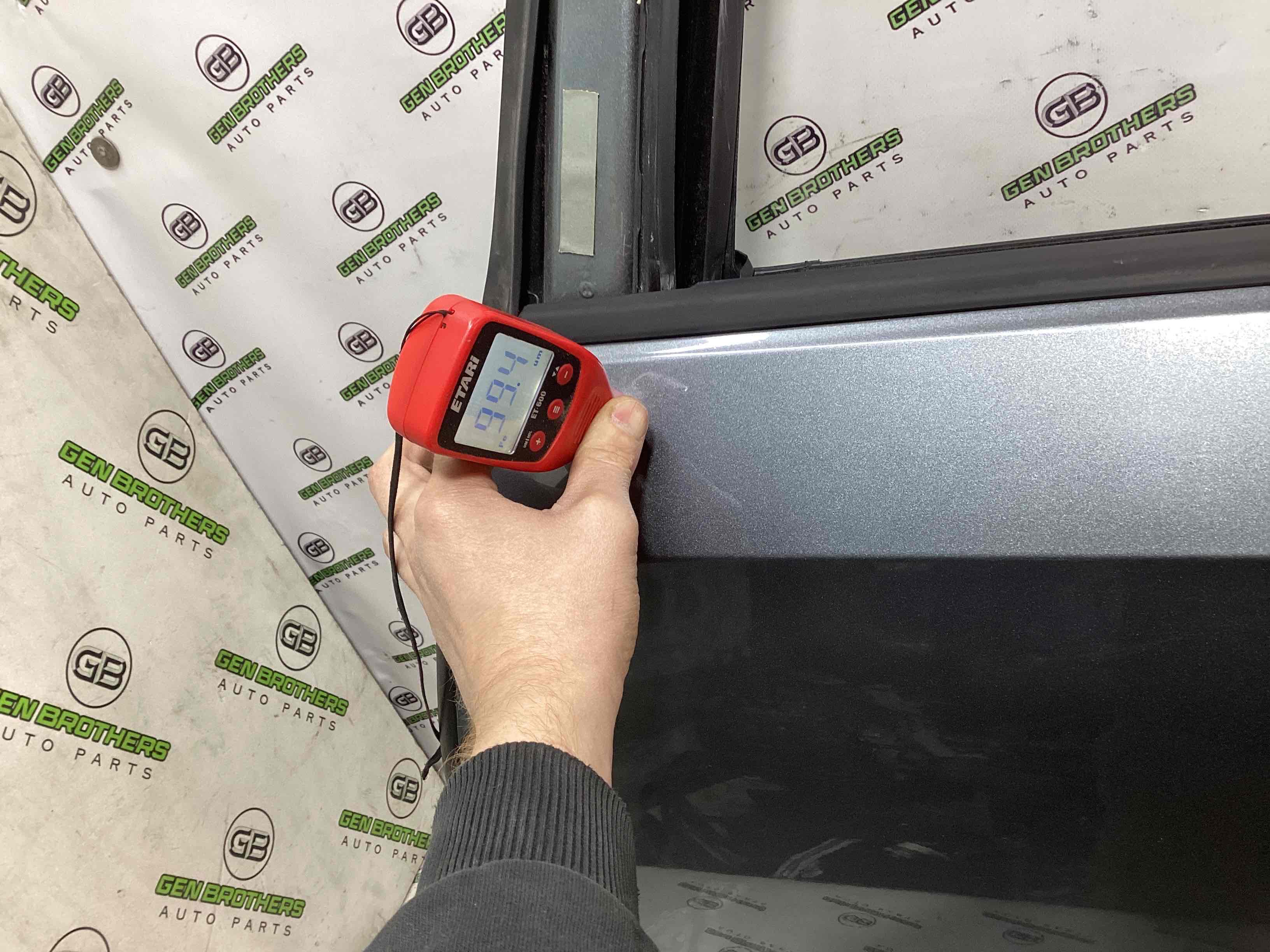 Двері задні ліві