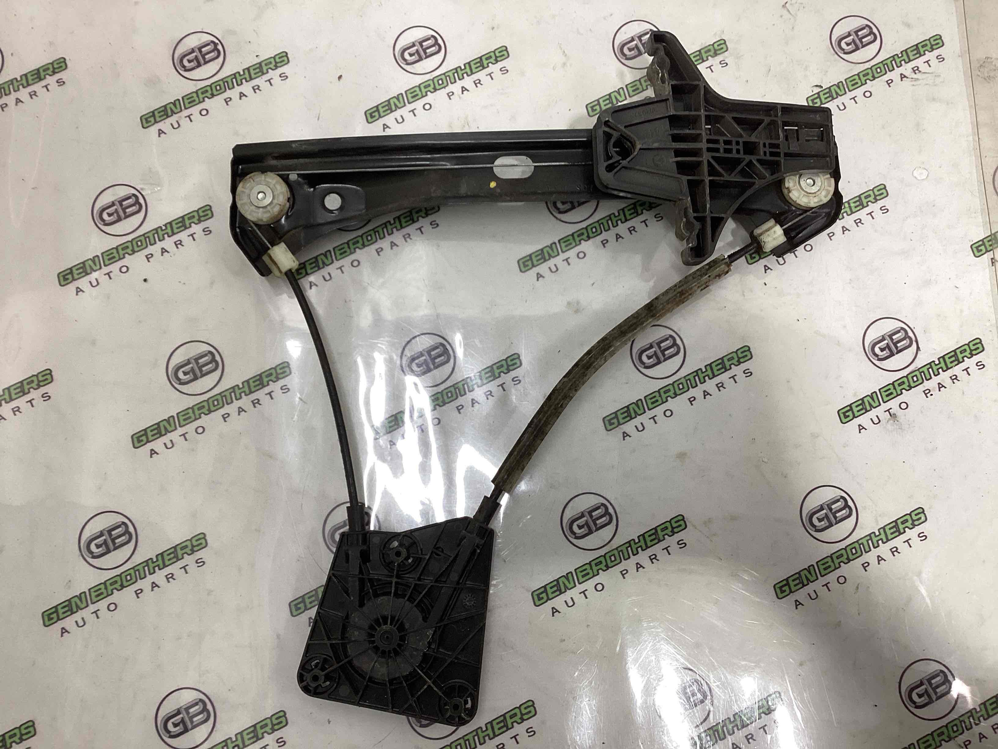 Склопідйомник задній лівий