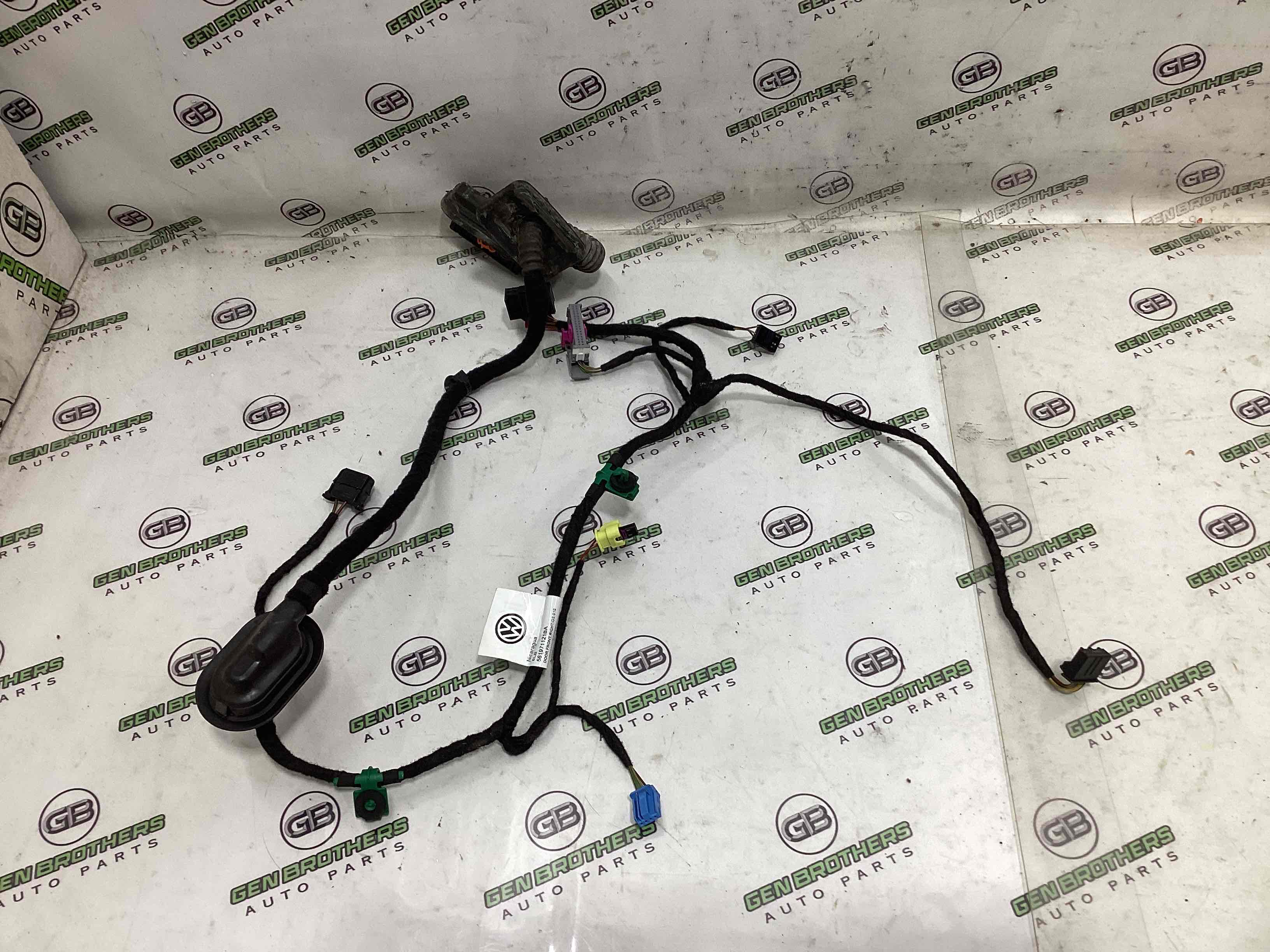 Електропроводка дверей, кришки багажника коса