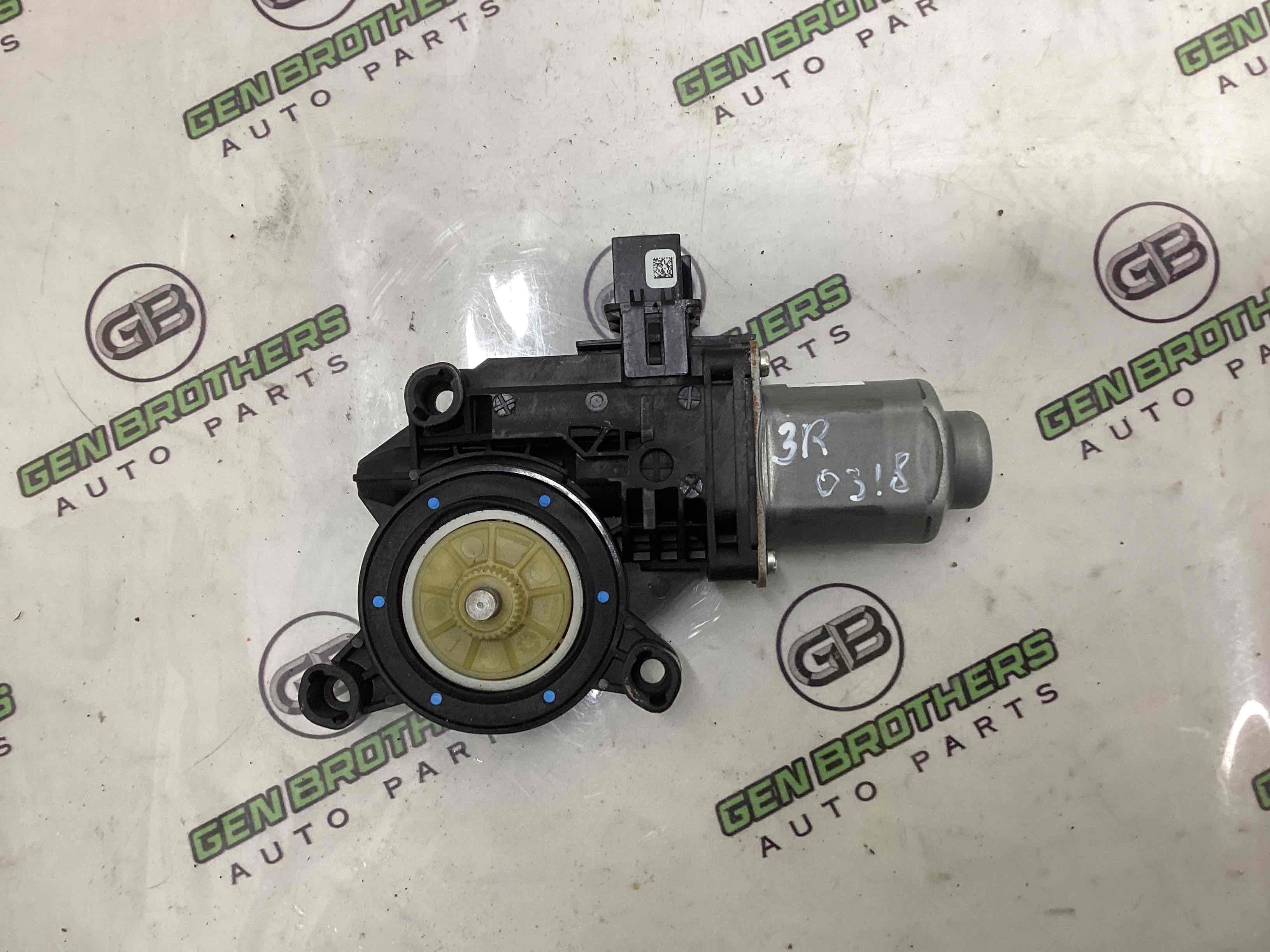 Моторчик склопідйомника