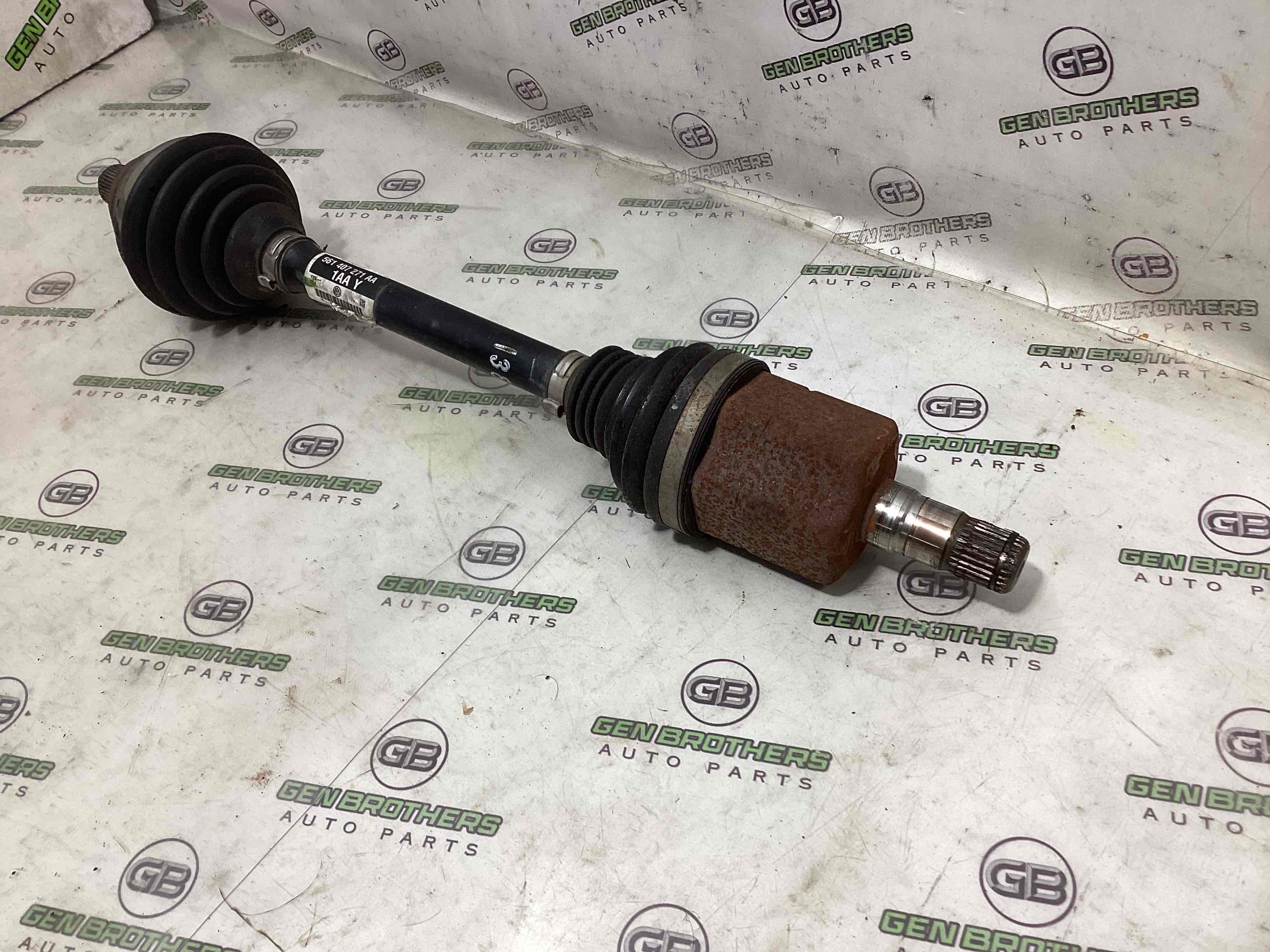 Піввісь передня ліва привідний вал, ШРУС