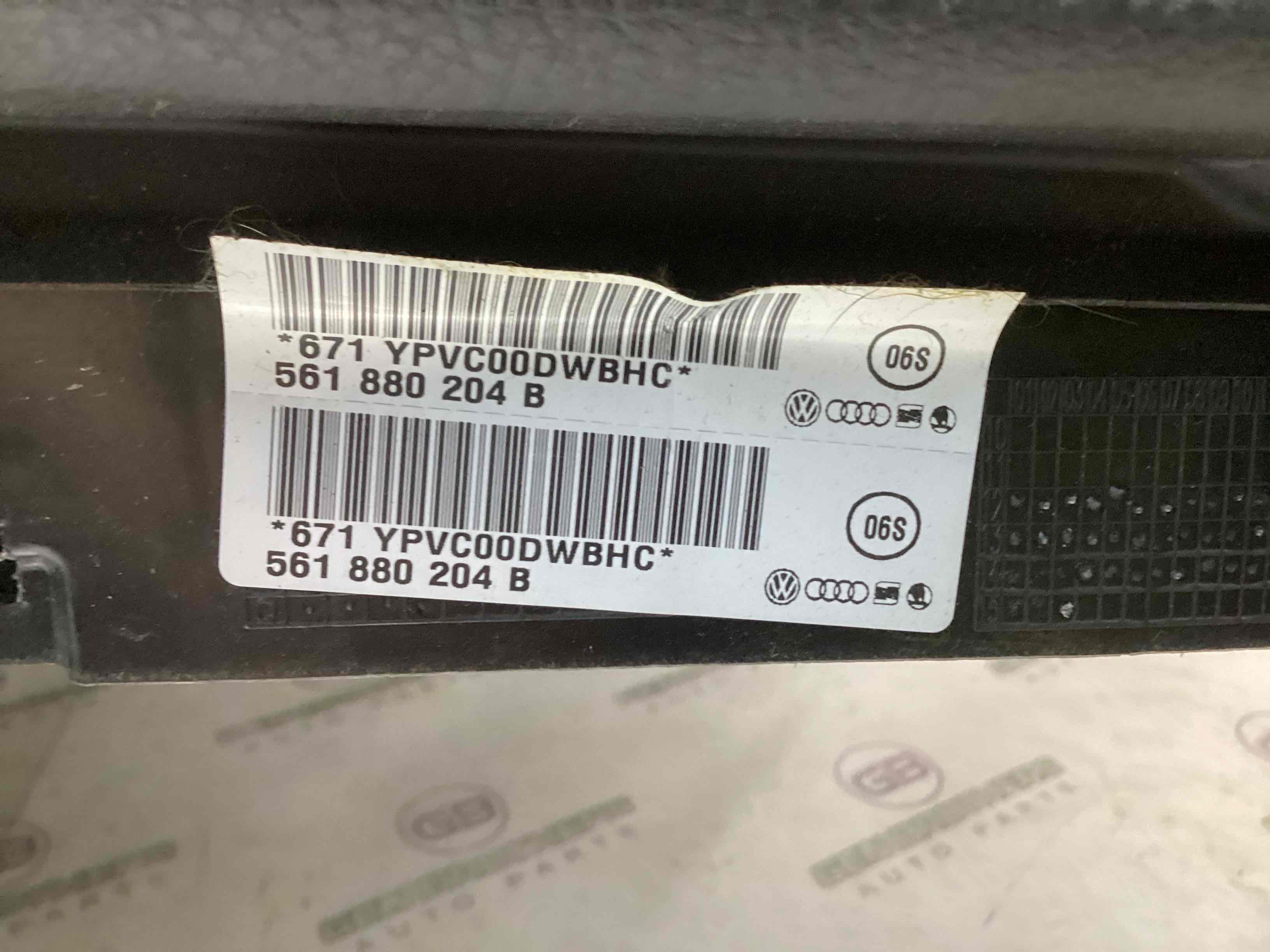 Панель передня салону торпедо