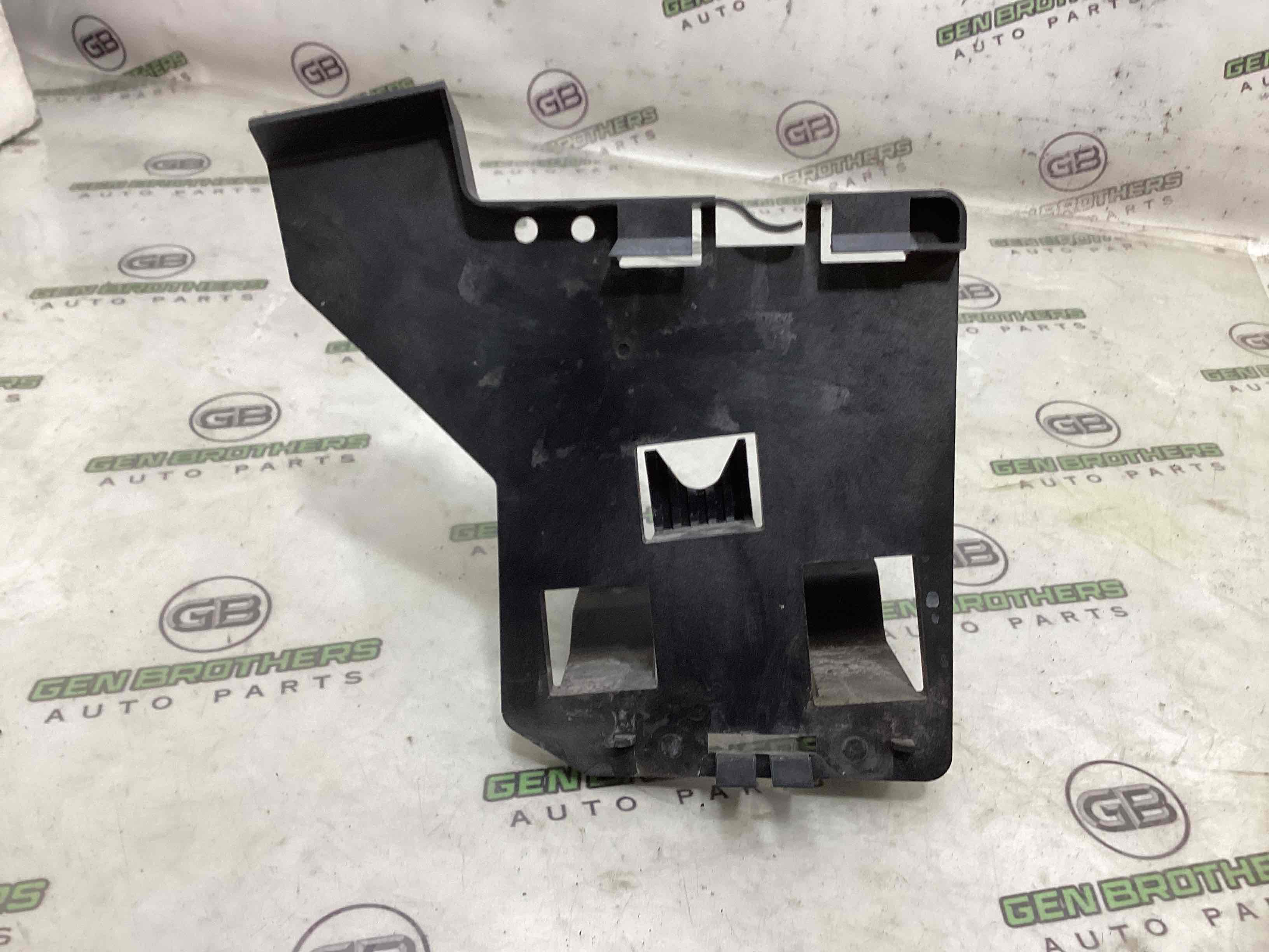 Кріплення, кронштейн