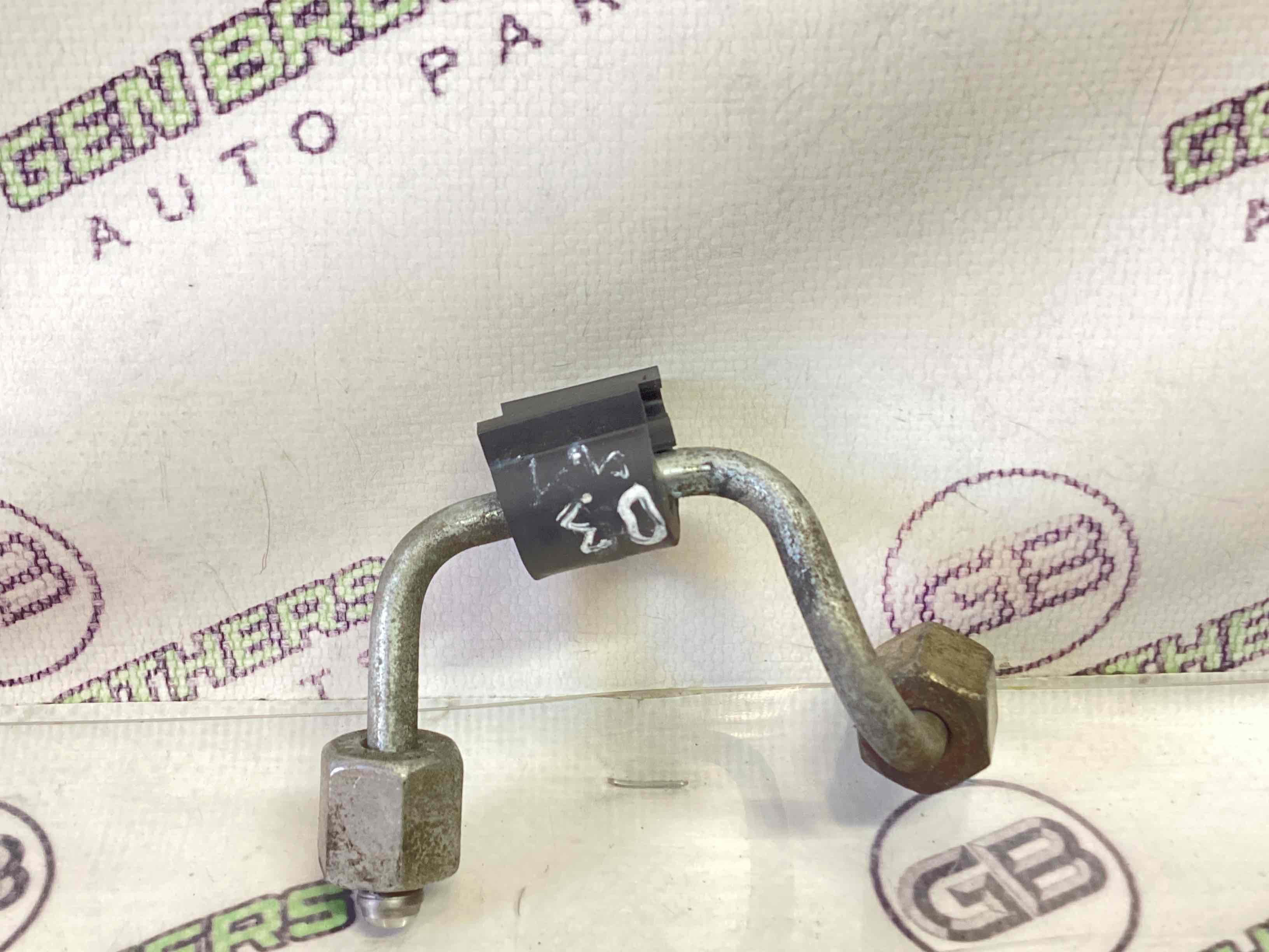 Трубка топливная