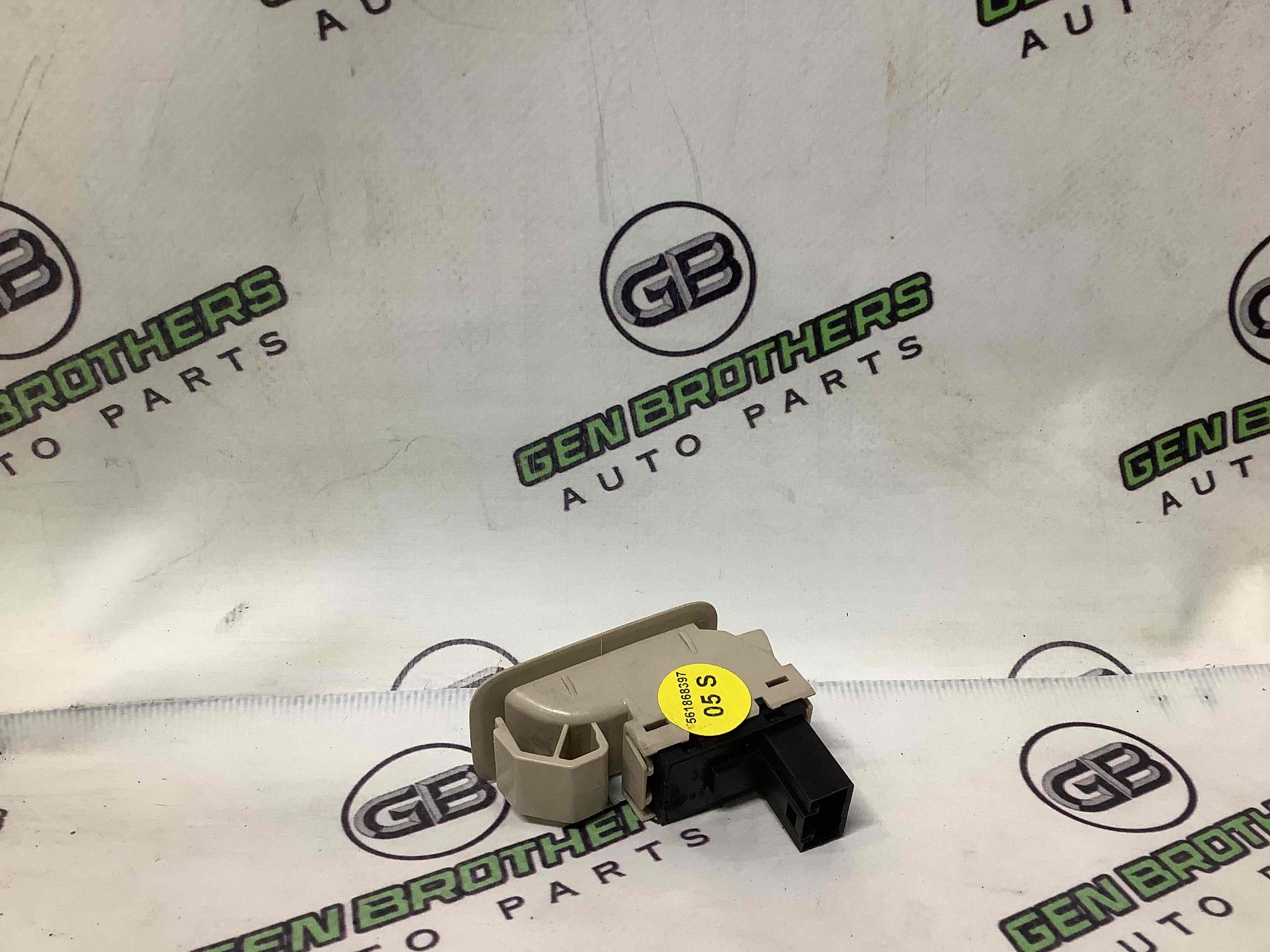 Кнопки керування склопідйомниками