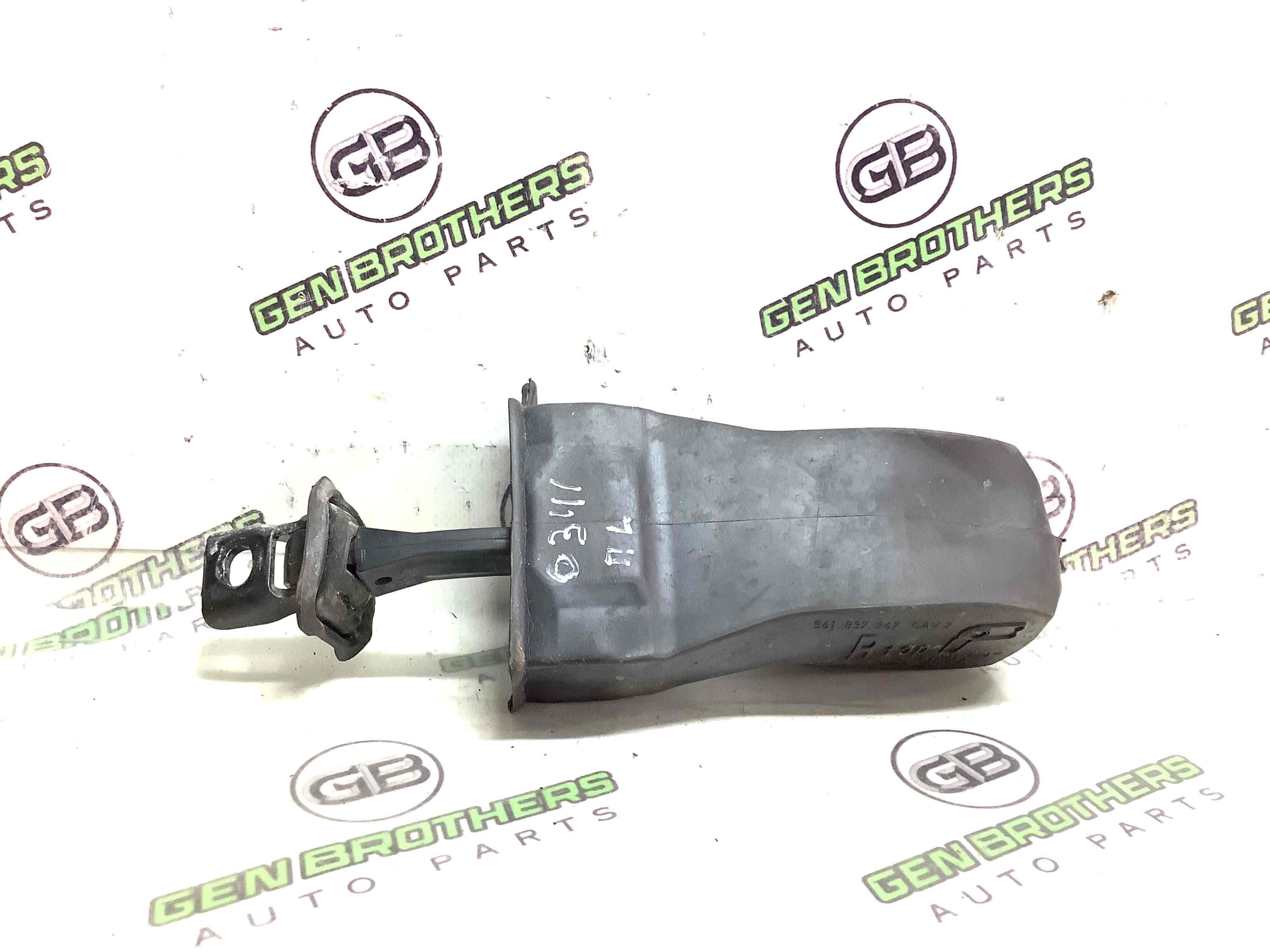 Обмежувач відчинення дверей