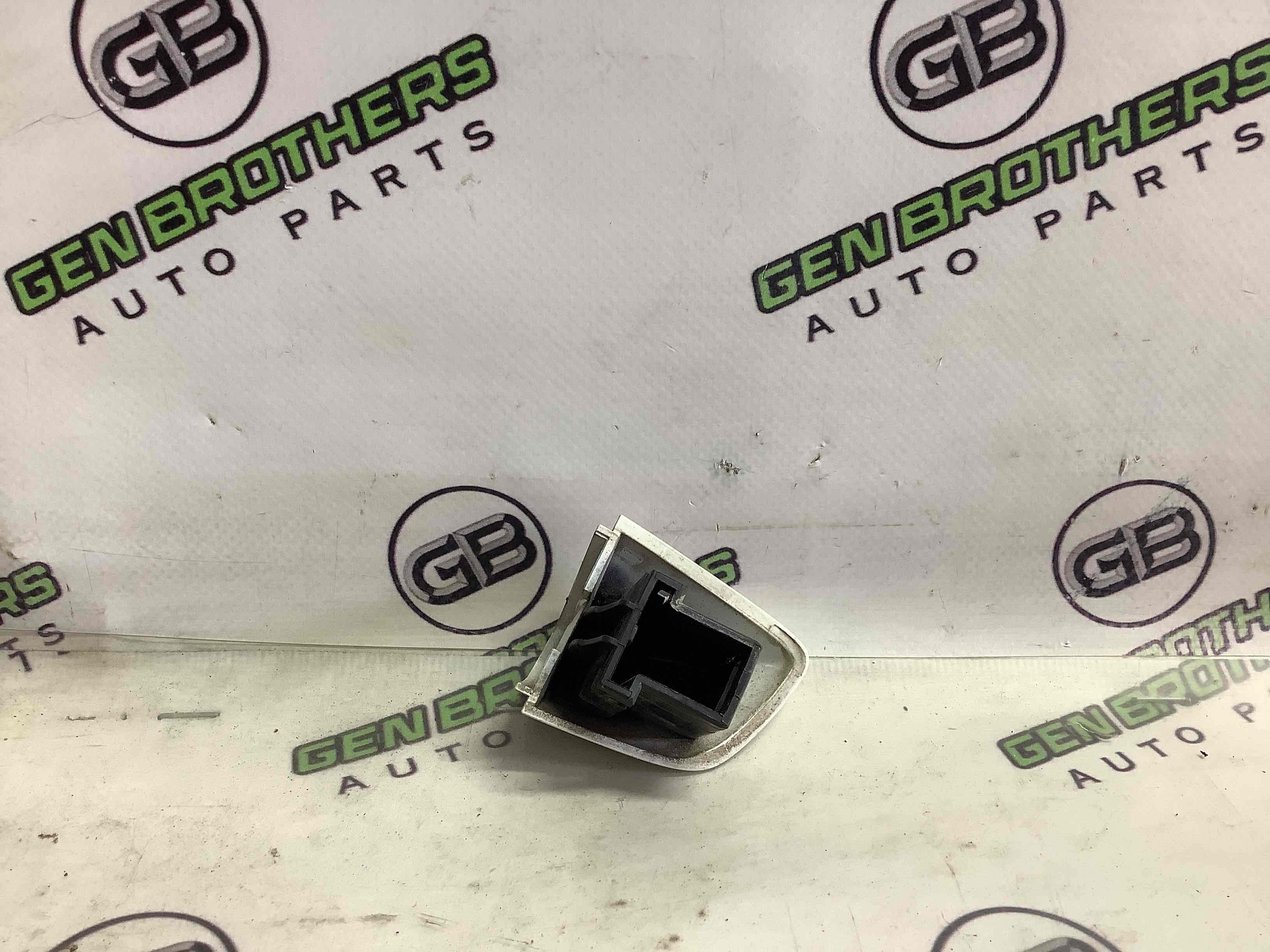 Ручка двері зовнішня