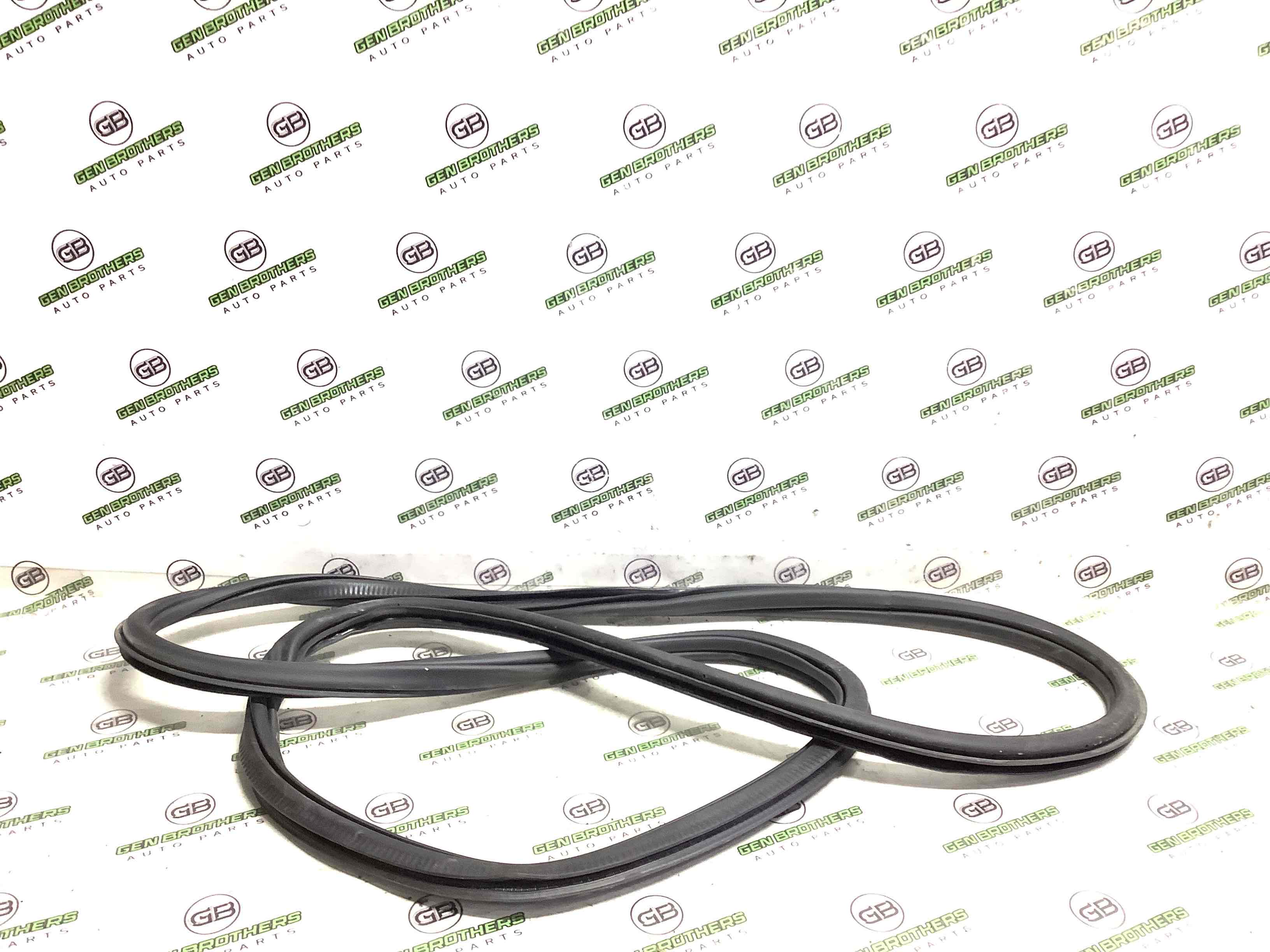 Ущільнювач скла, двері