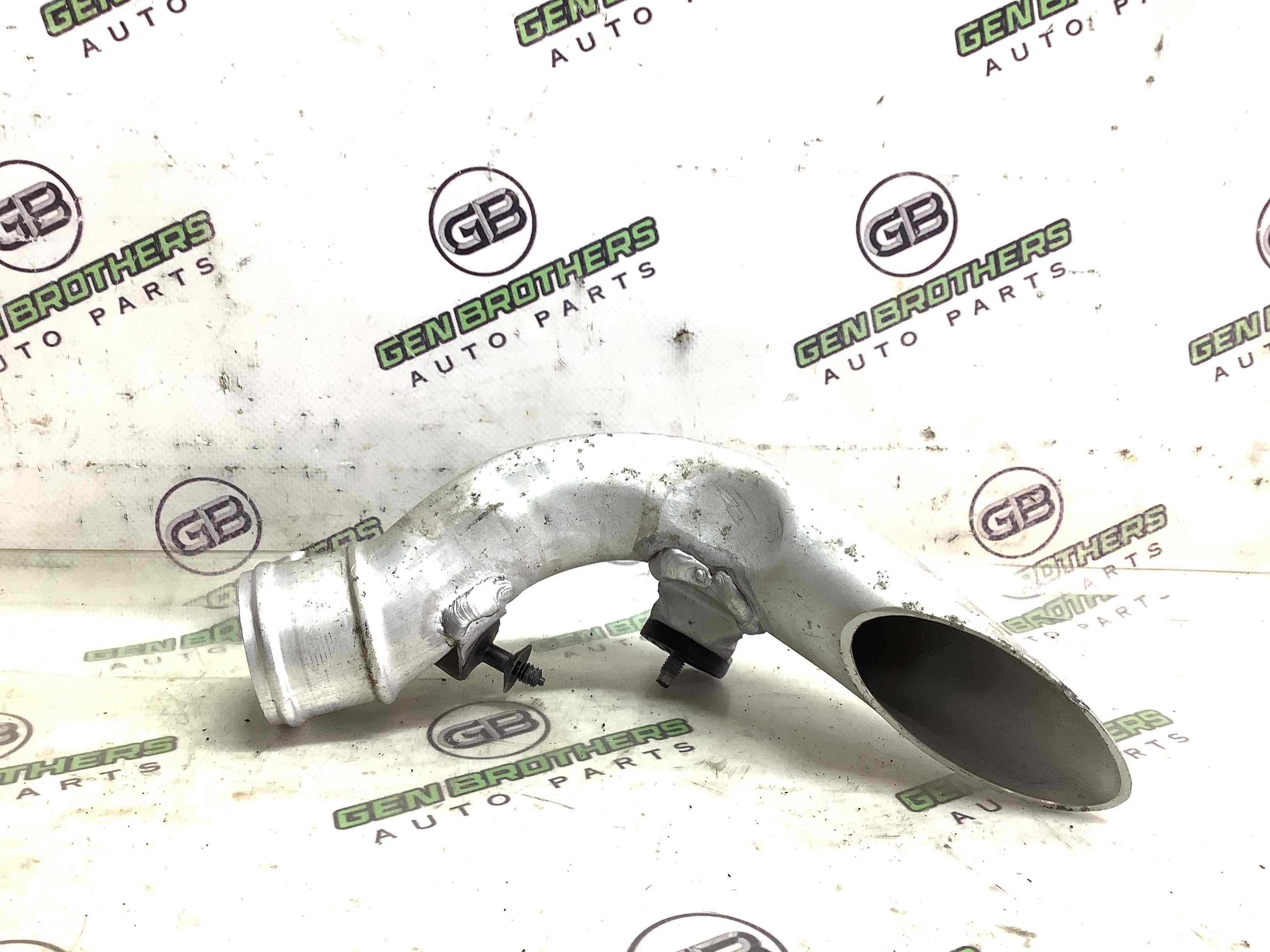 Патрубок трубопровод, шланг