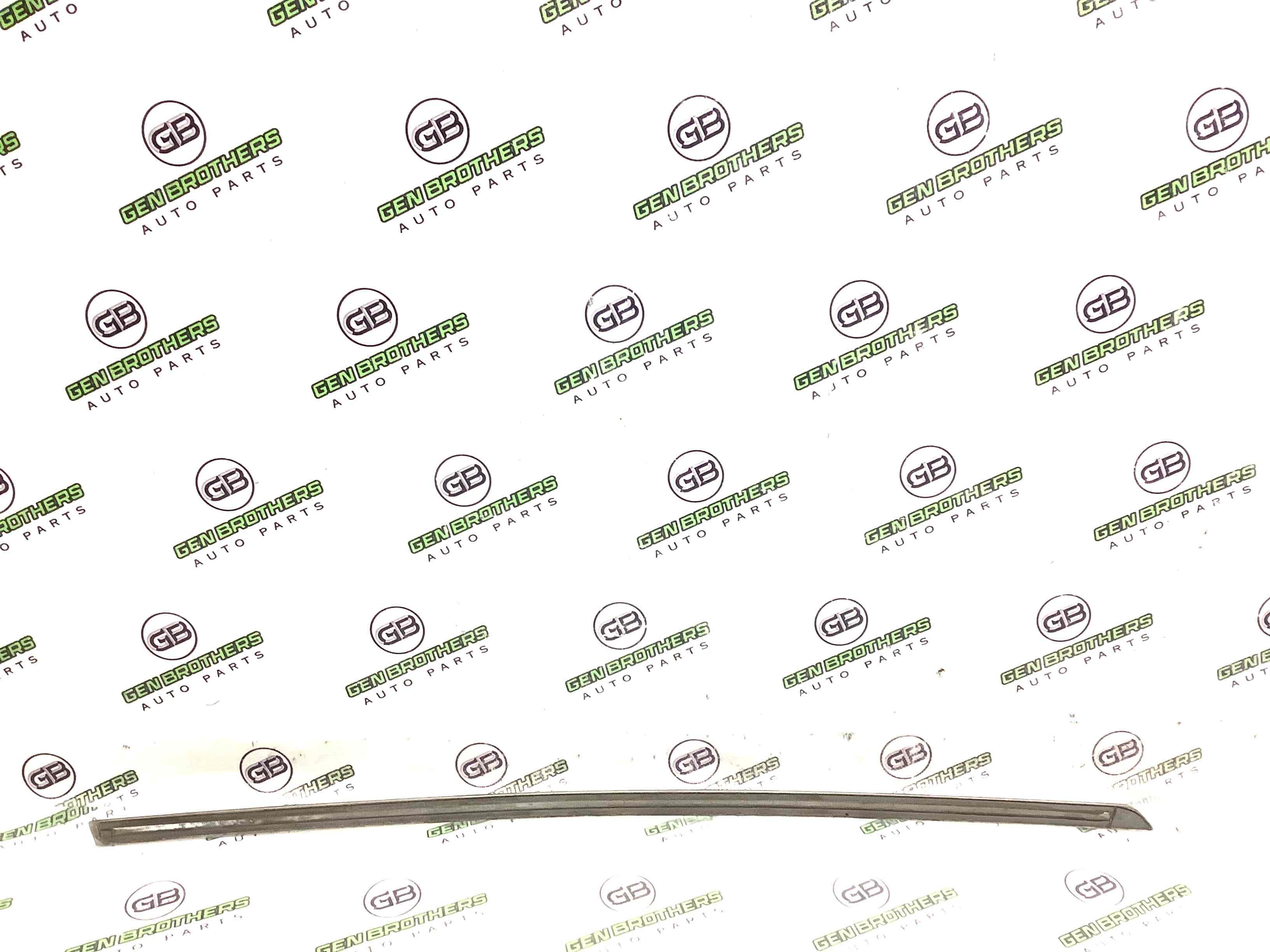 Молдинг двері задньої лівої