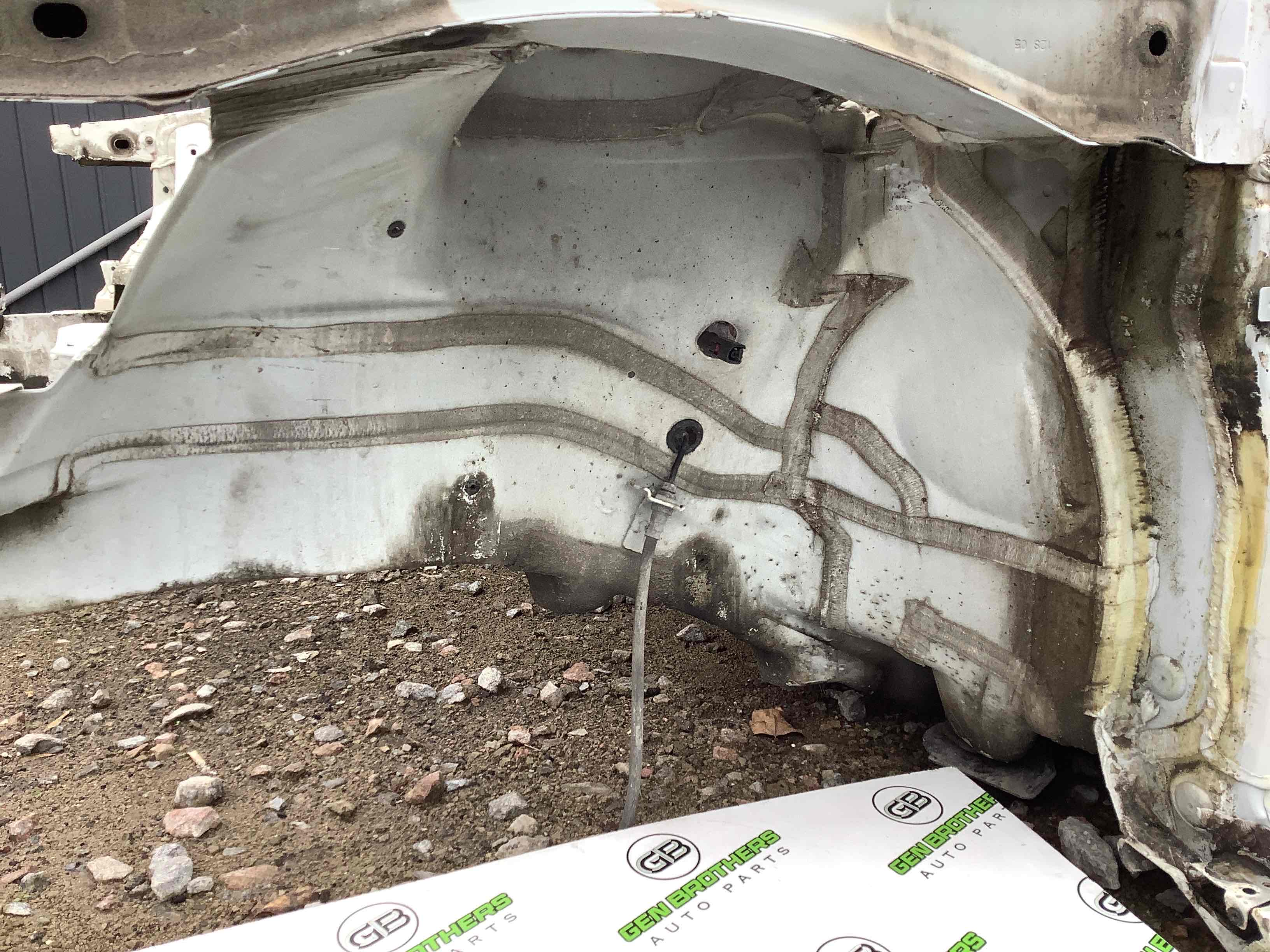 Чверть передня ліва