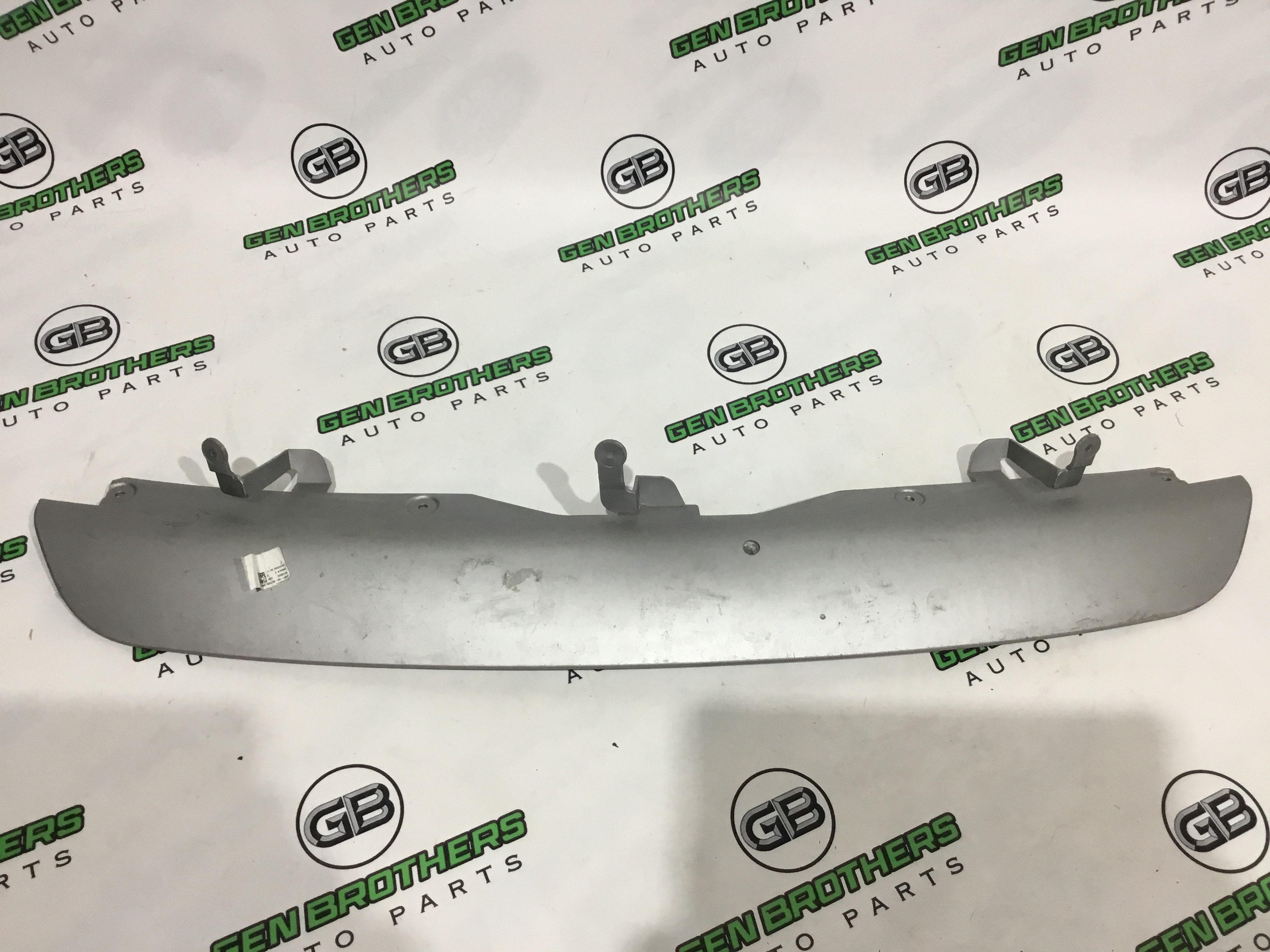 Накладка на бампер