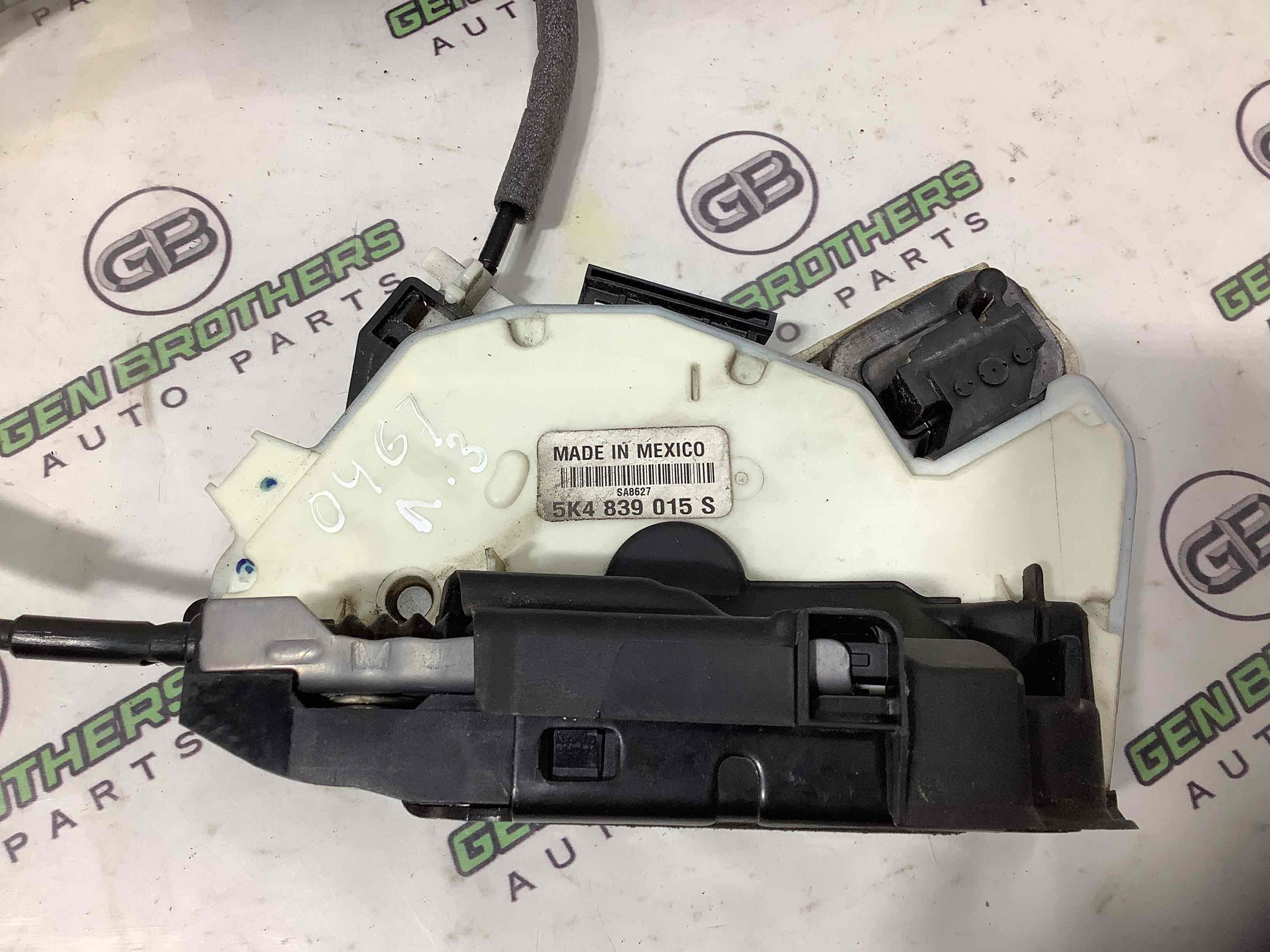 Замок дверей задньої лівої