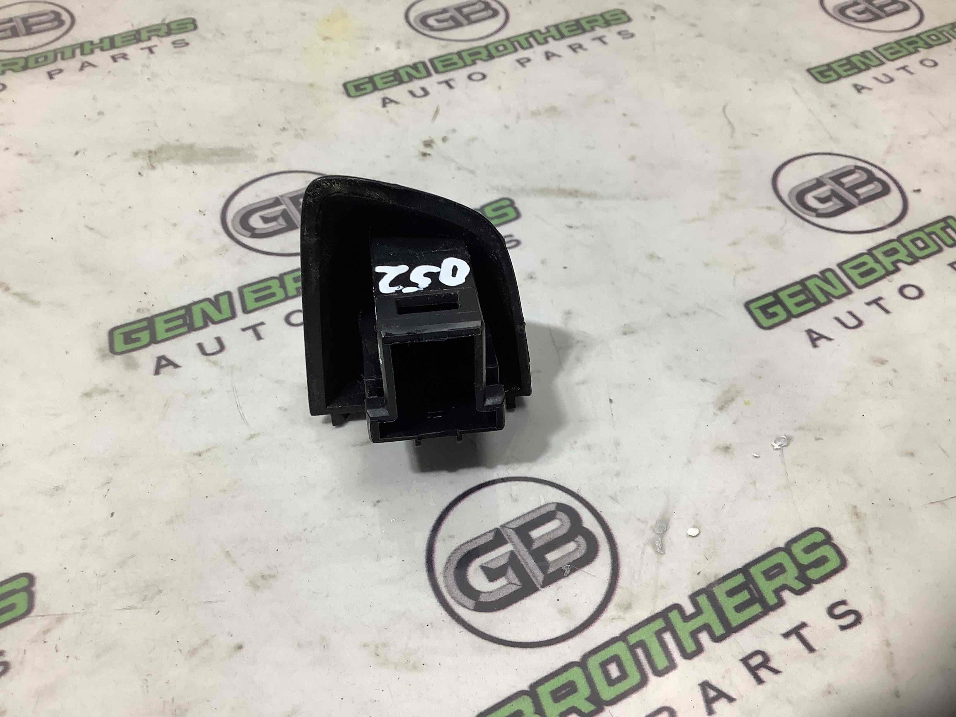 Ручка двері зовнішня