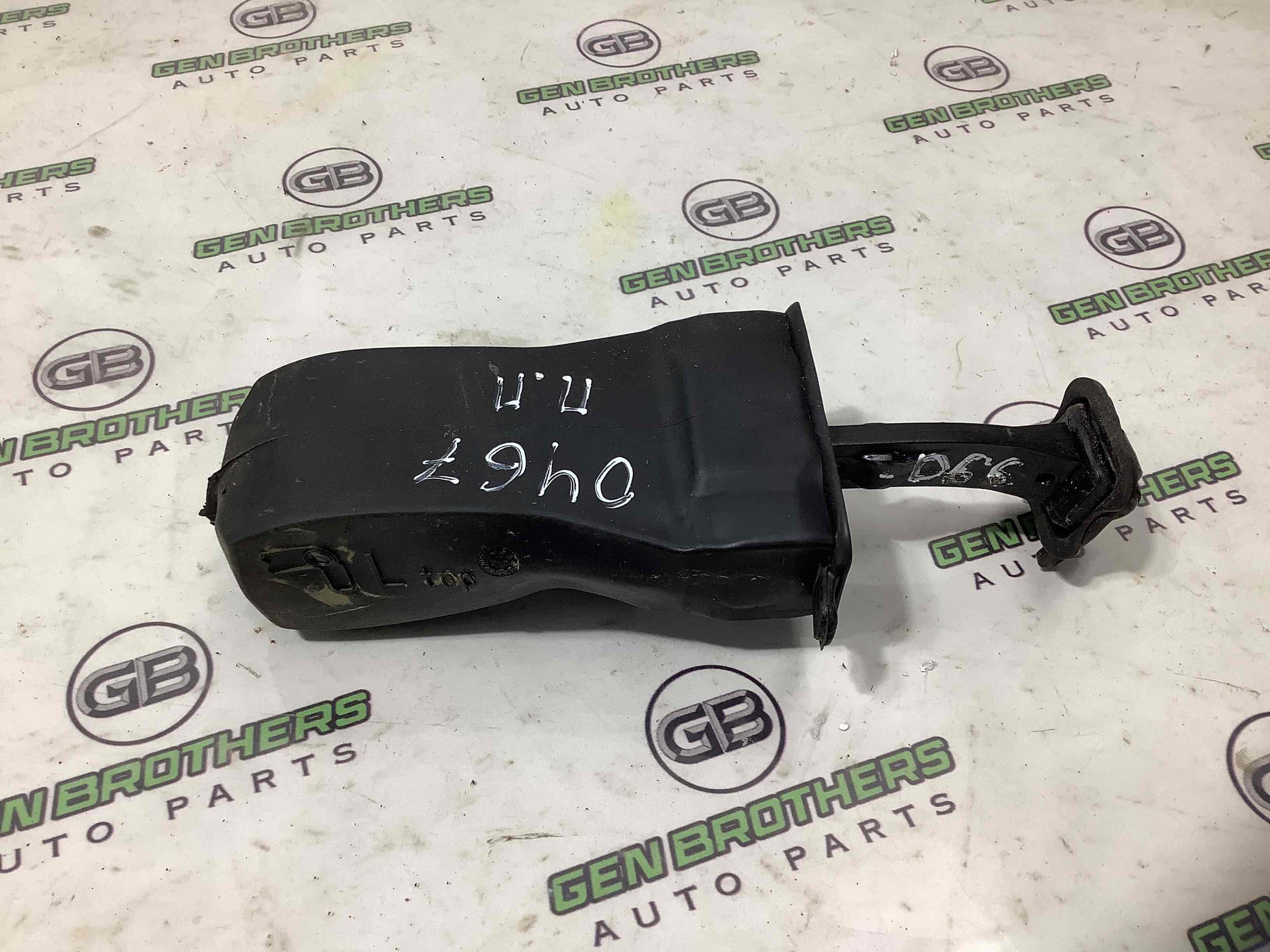 Обмежувач відчинення дверей