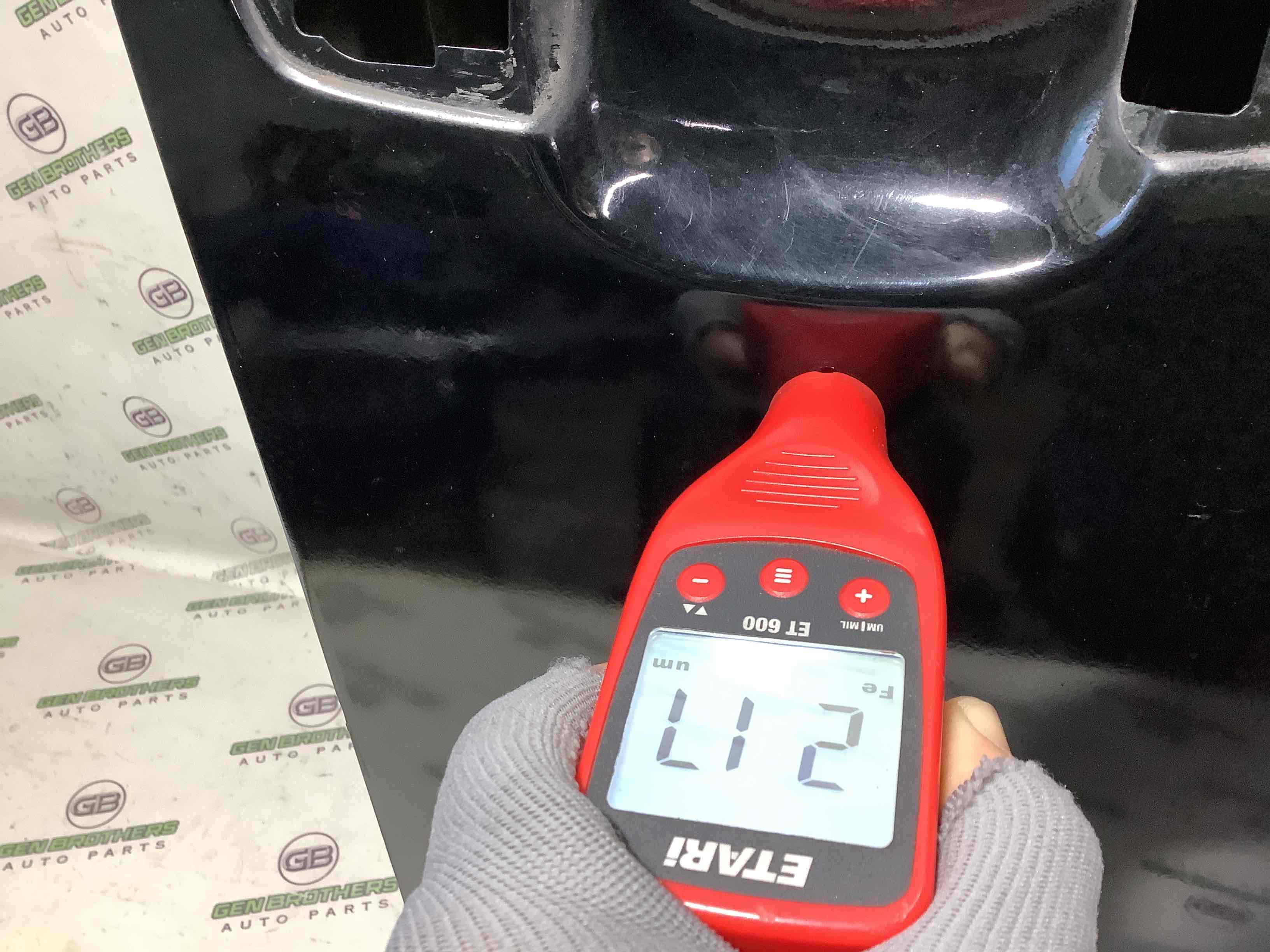 Двері передні права