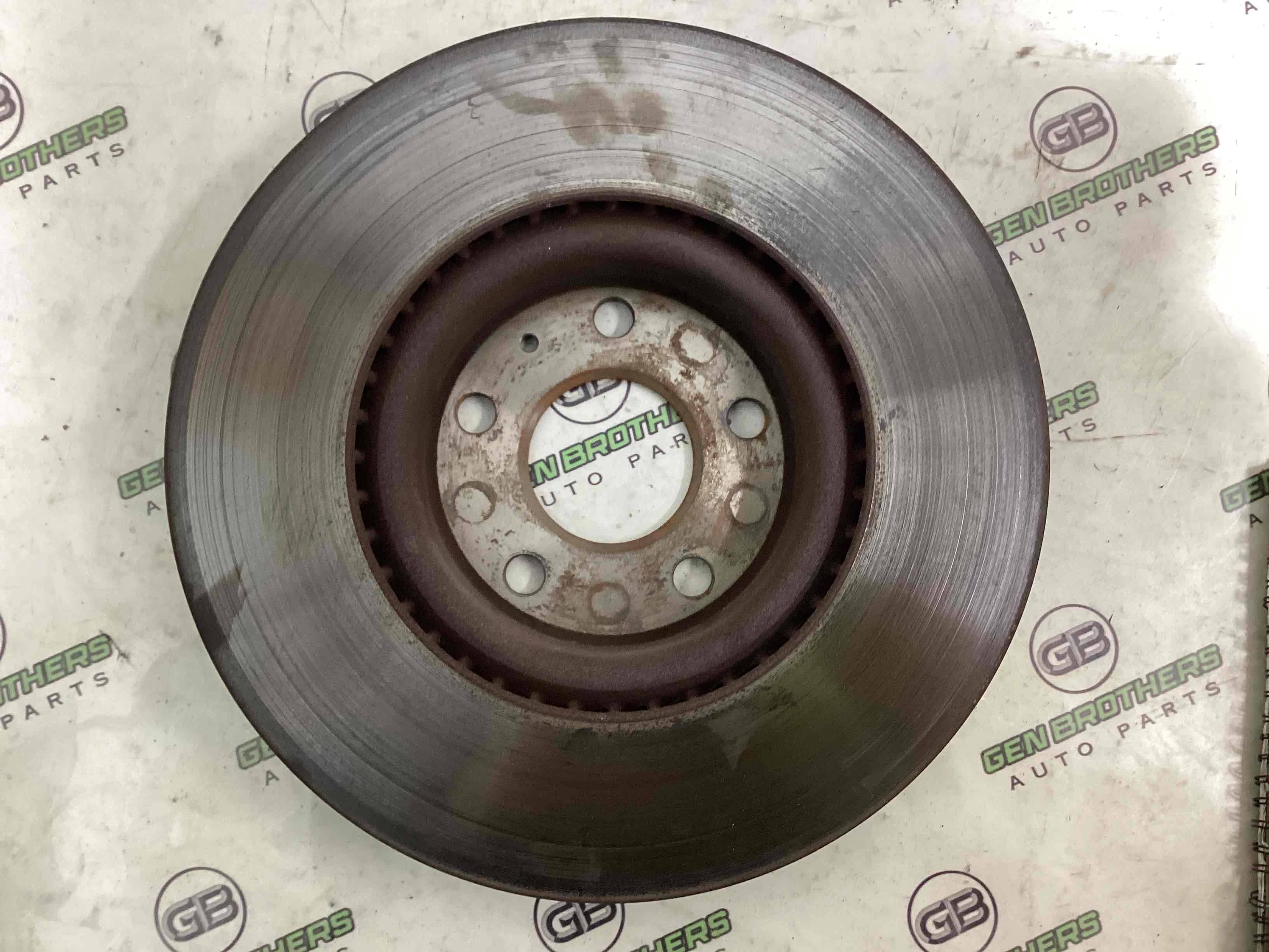 Гальмівний диск передній