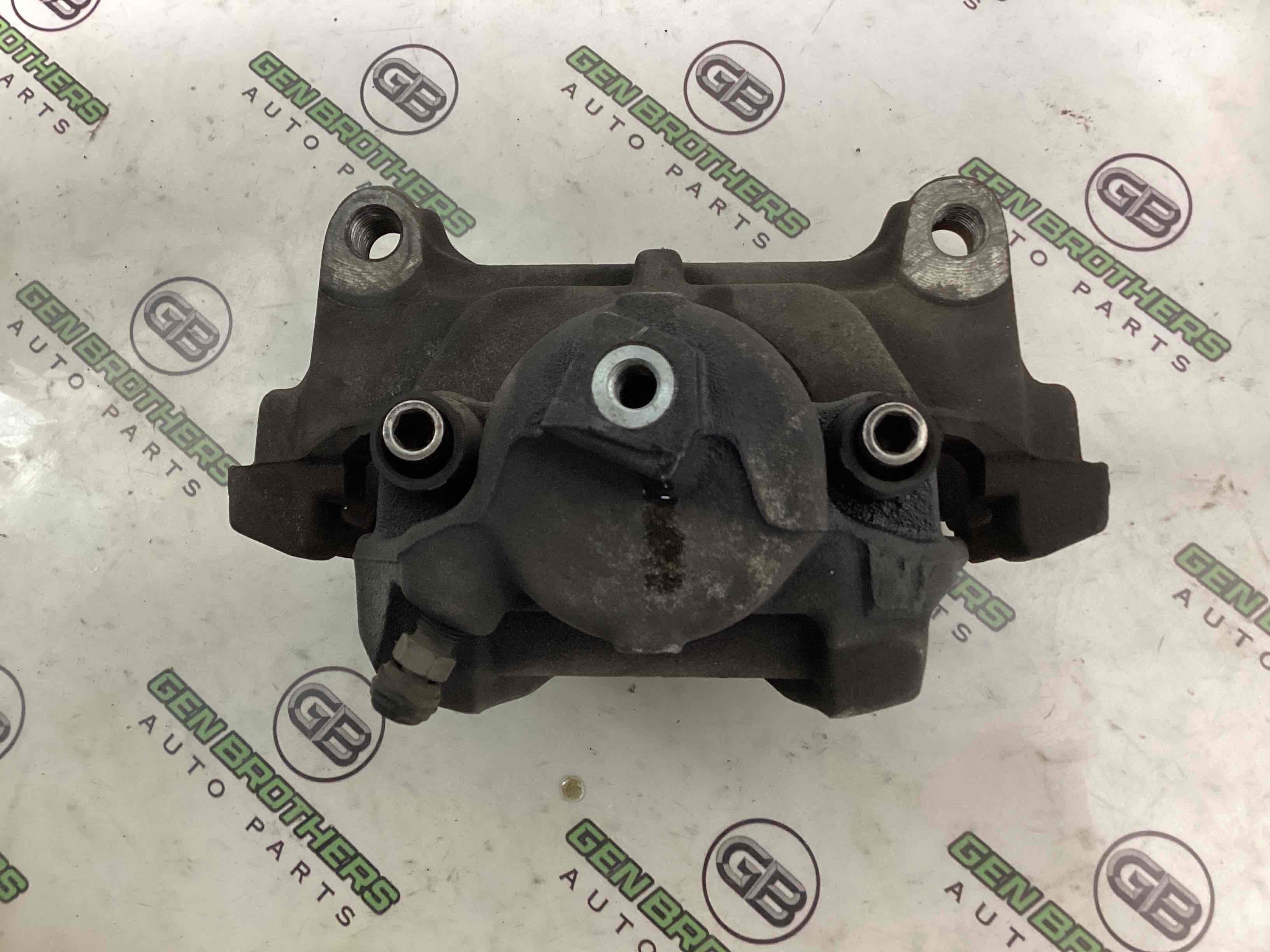 Супорт передній правий