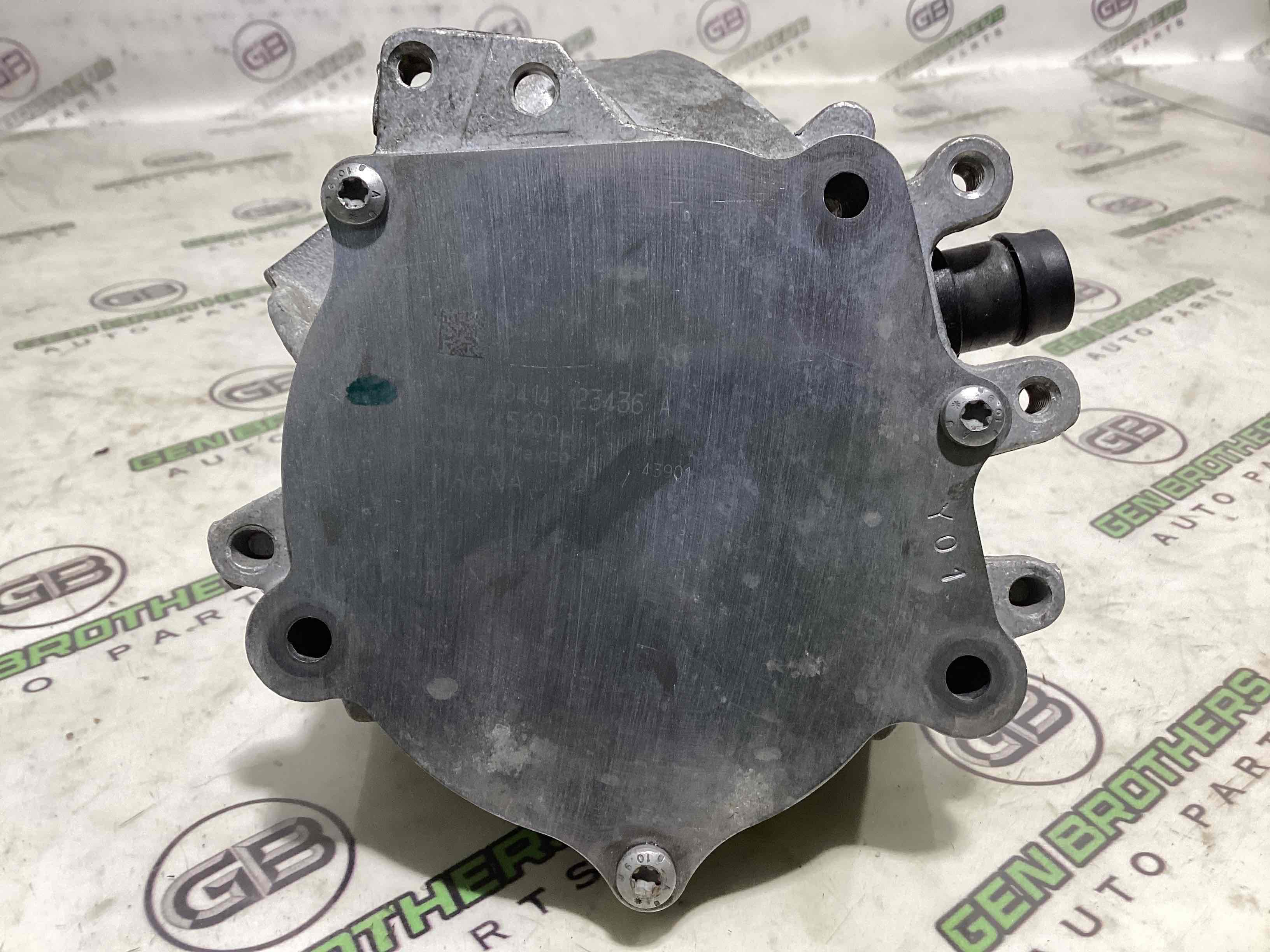 Насос вакуумний