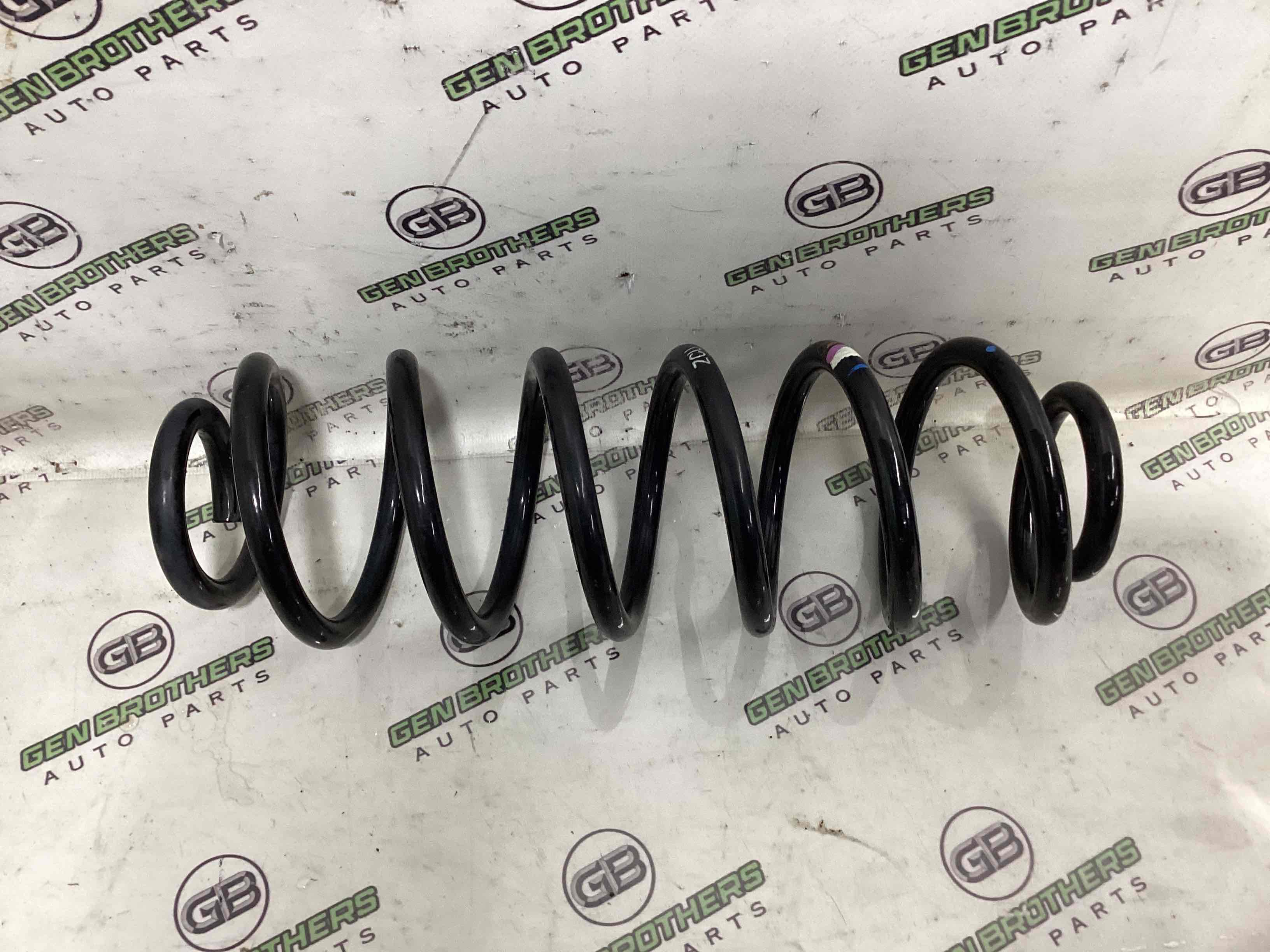 Пружина задня