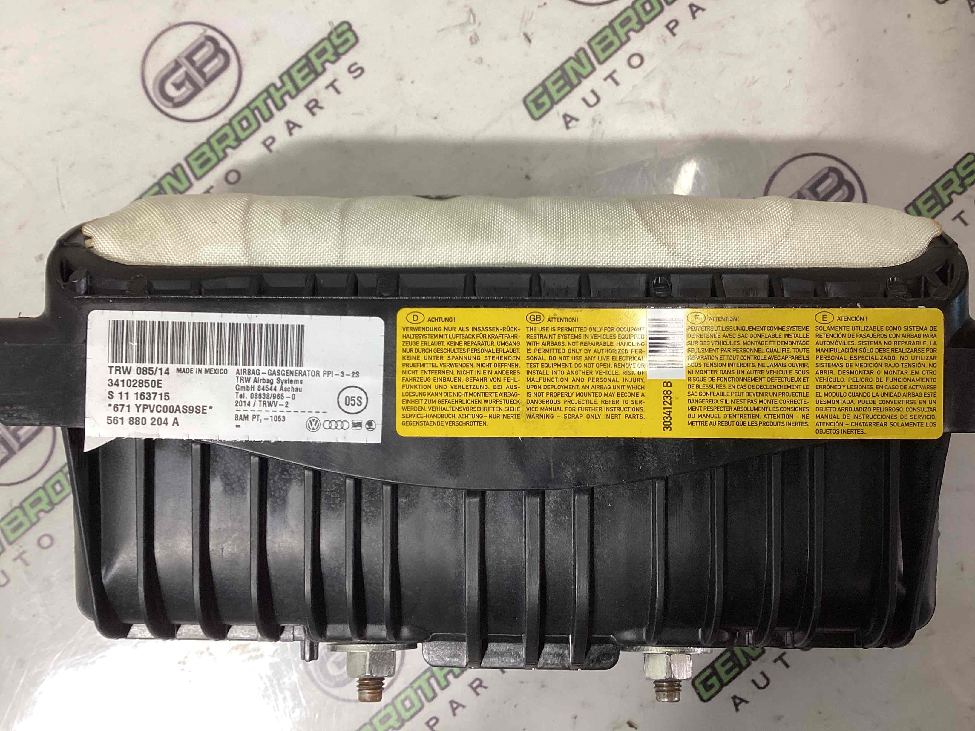 Подушка безпеки пасажира торпедо