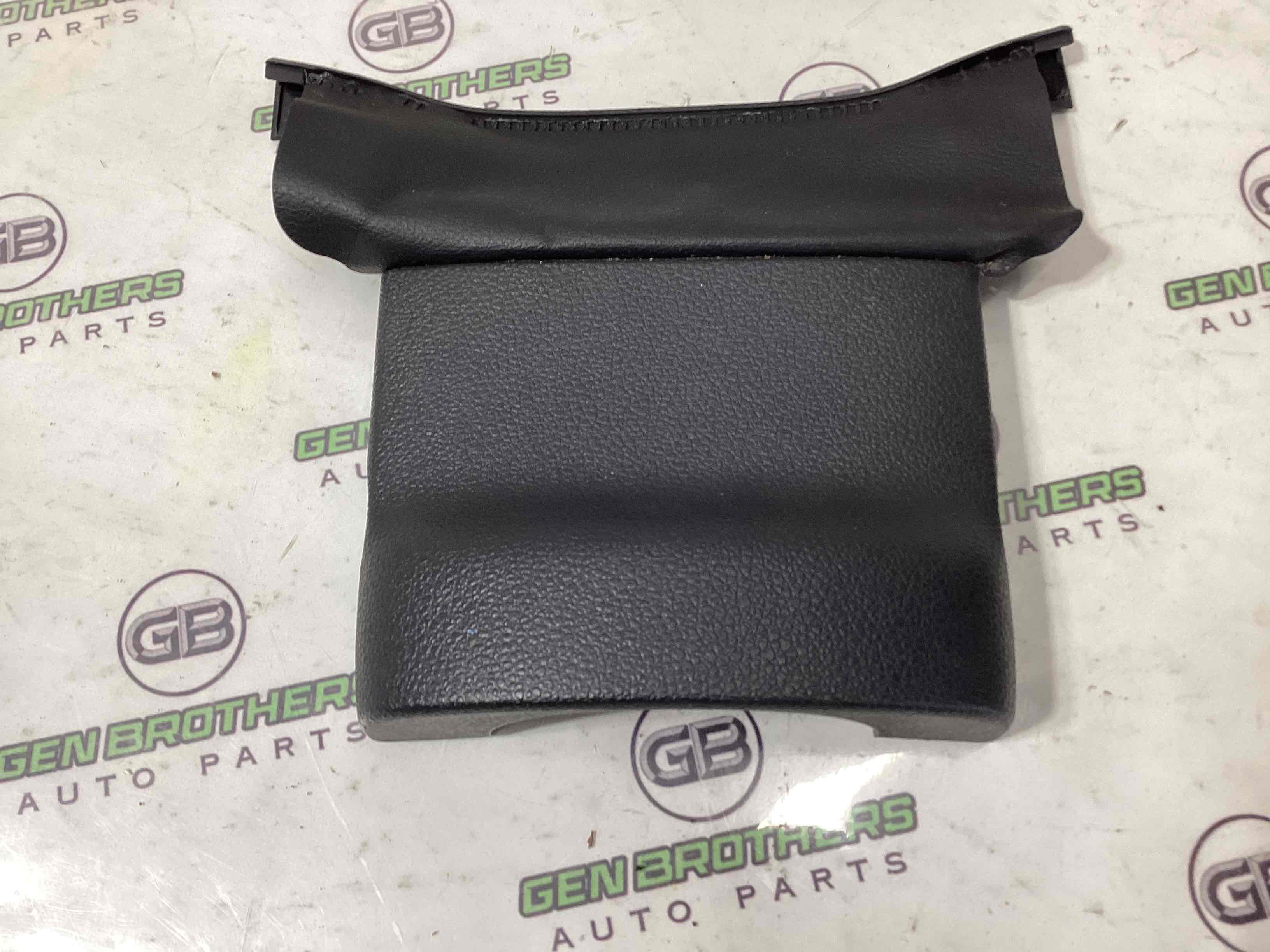 Оздоблення керма та кермової колонки