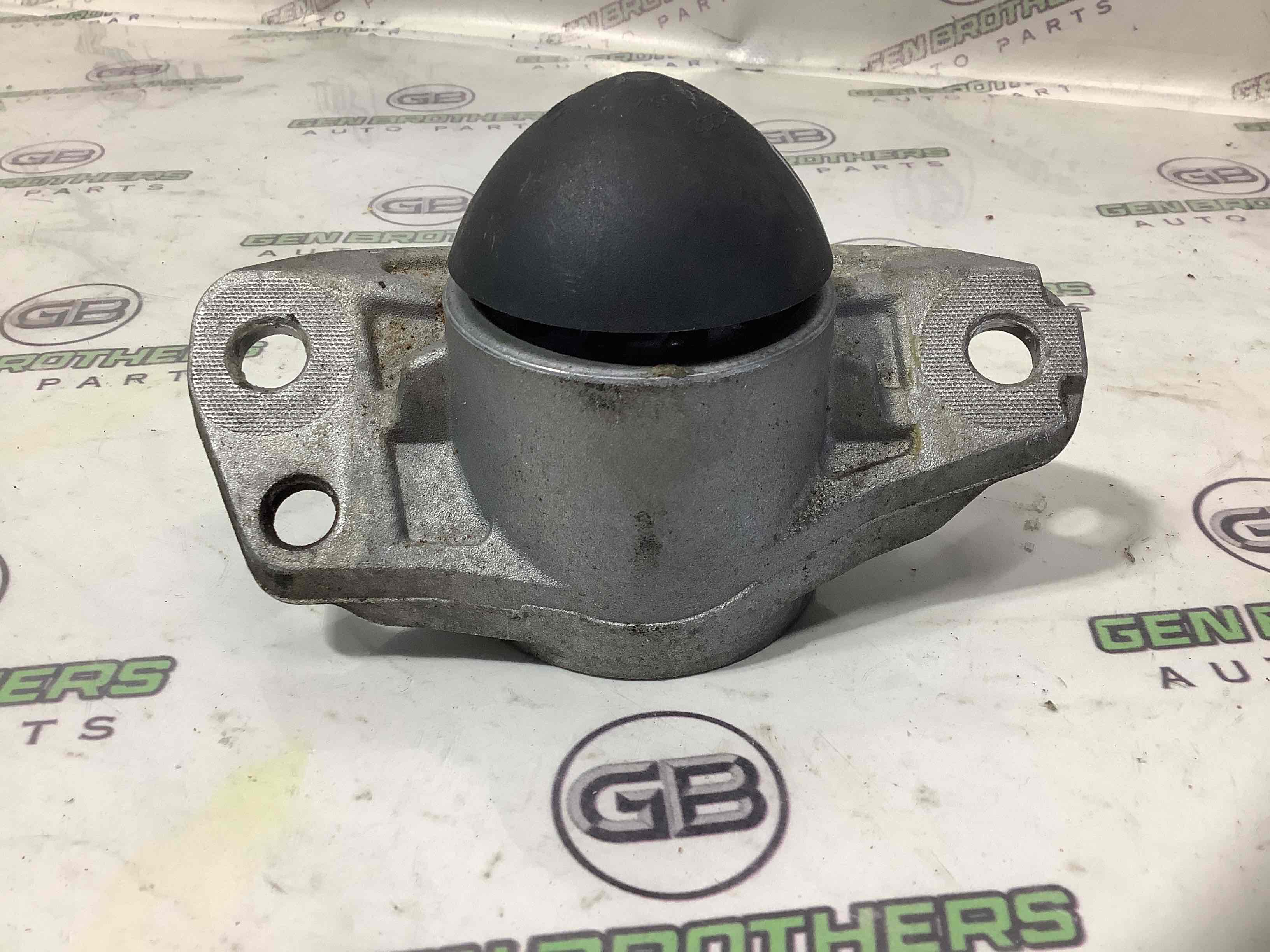 Опора заднього амортизатора