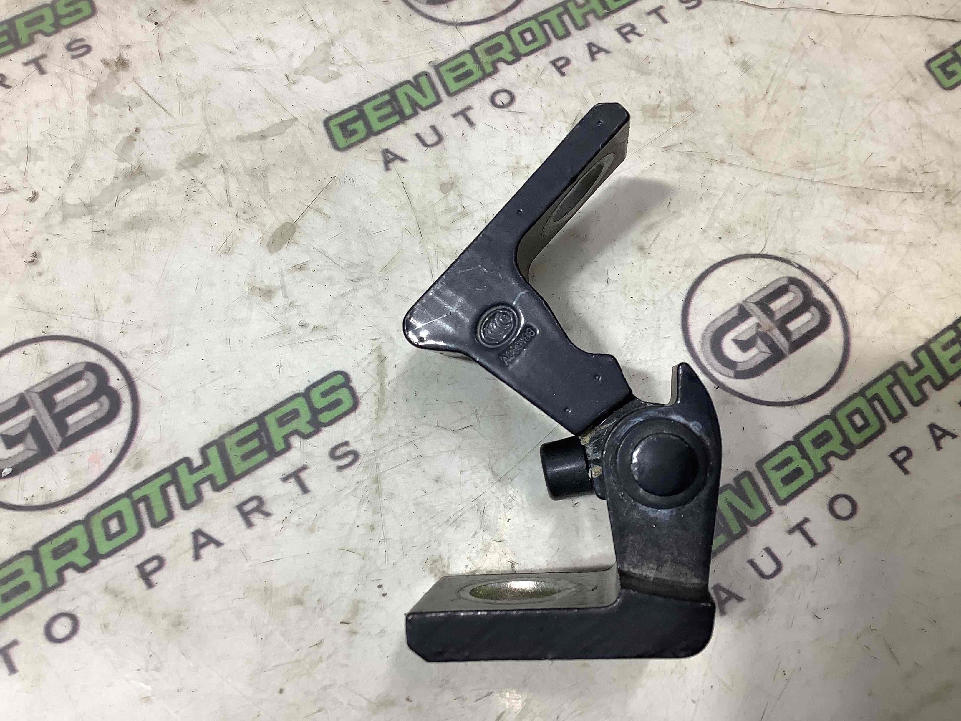 Петля двері, замок двері