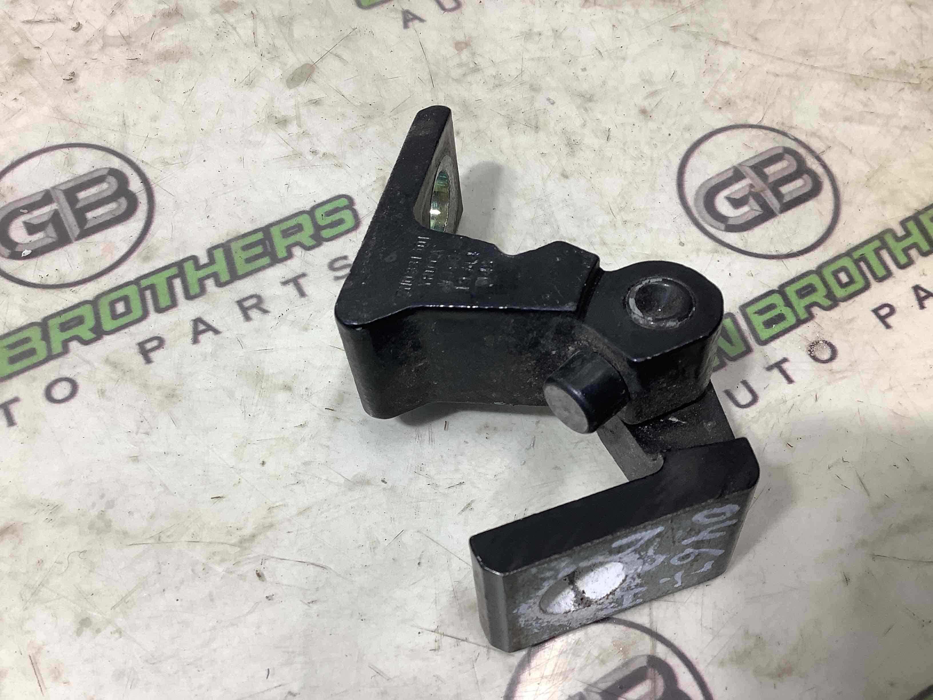 Петля двері, замок двері