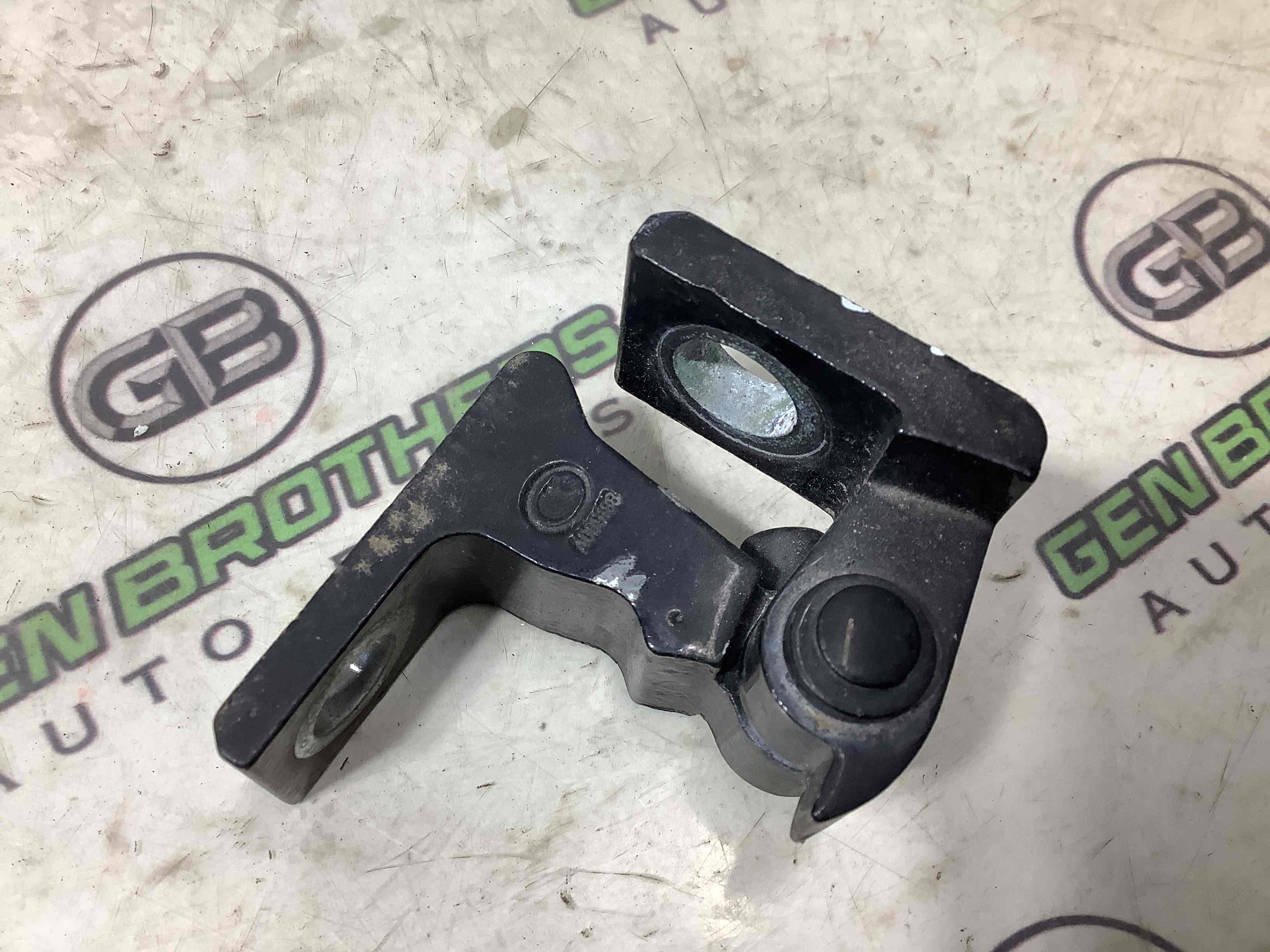 Петля двері, замок двері