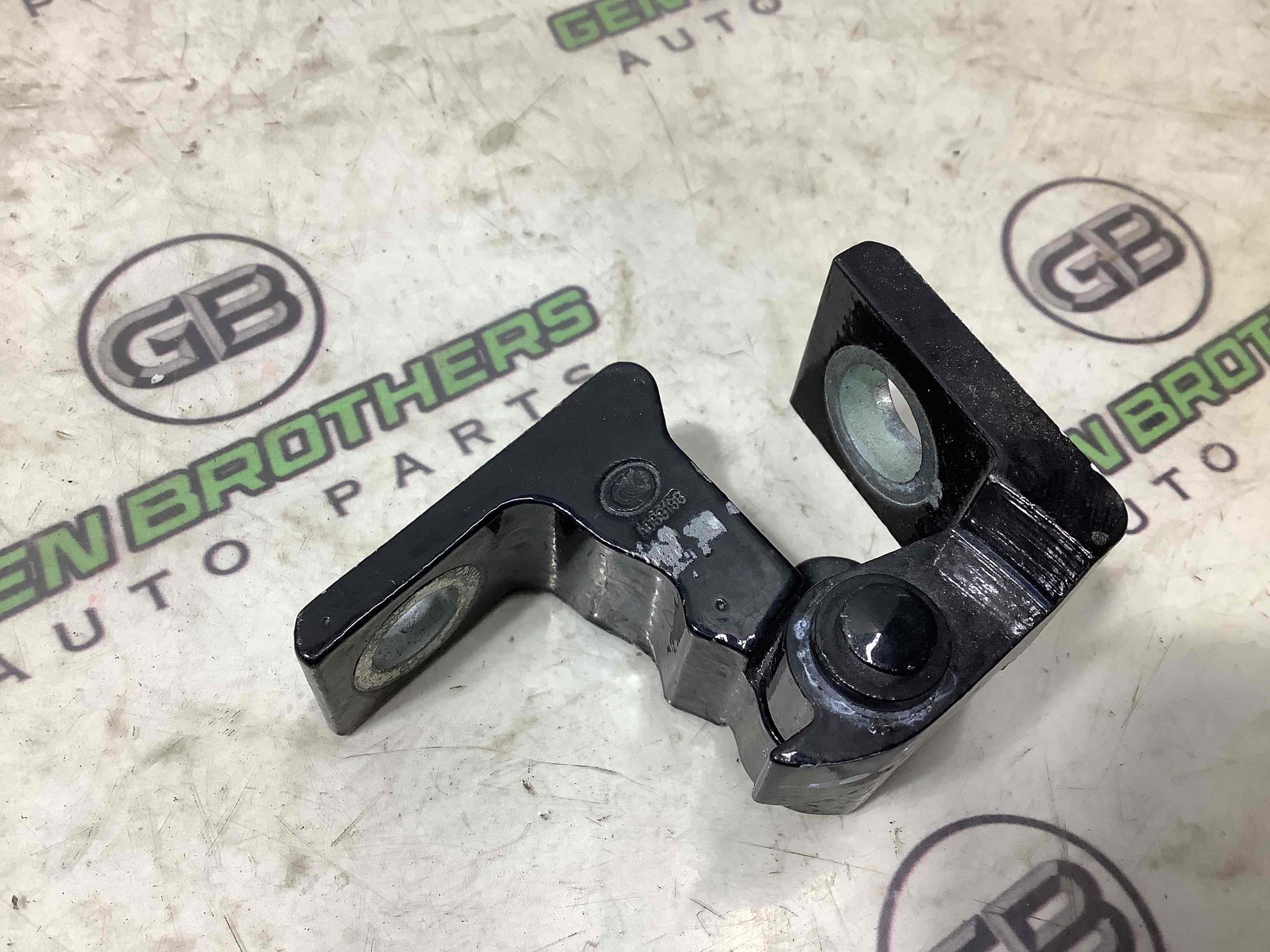 Петля двері, замок двері